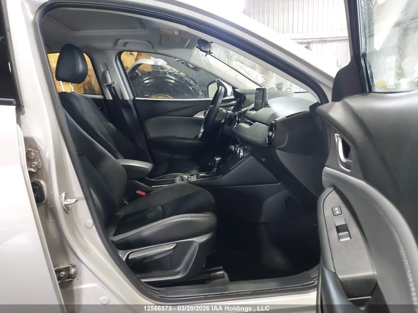 Mazda 121 2.0L I-4 DI, DOHC, VVT, 148HP AWD | Mobile.bg � ����������� 5