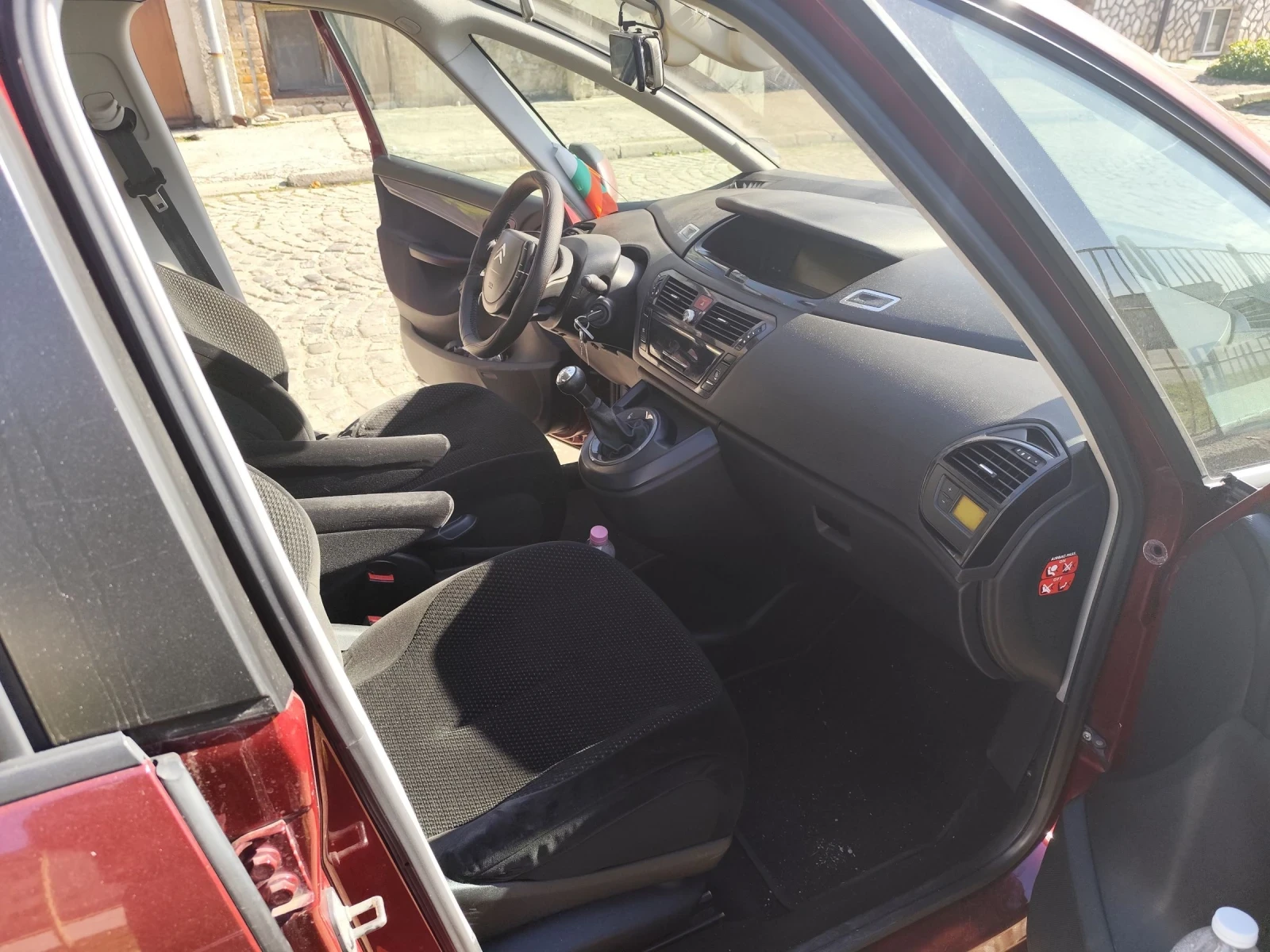 Citroen C4 Picasso 1.8 бензин, снимка 5 - Автомобили и джипове - 54095285