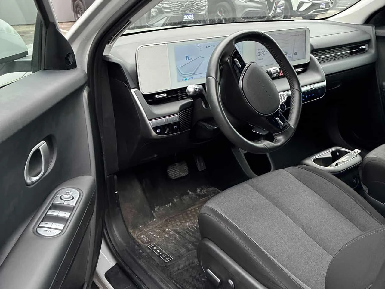 Hyundai Ioniq 5 * Preferred AWD Long Range * CARFAX * БЕЗ ПЪРВОНАЧ, снимка 5 - Автомобили и джипове - 54156286