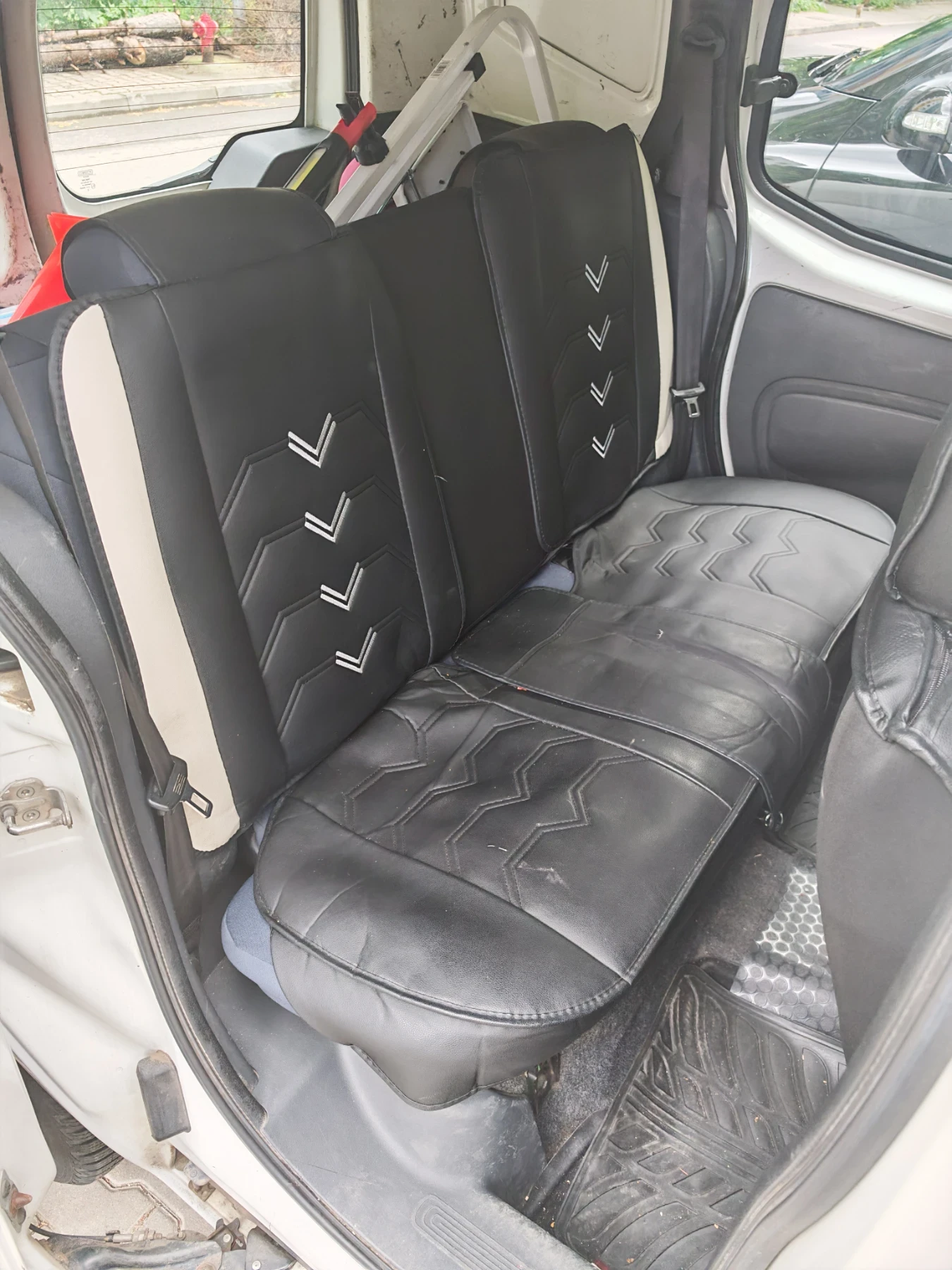 Citroen Nemo 1.4 hdi, снимка 8 - Автомобили и джипове - 54584015
