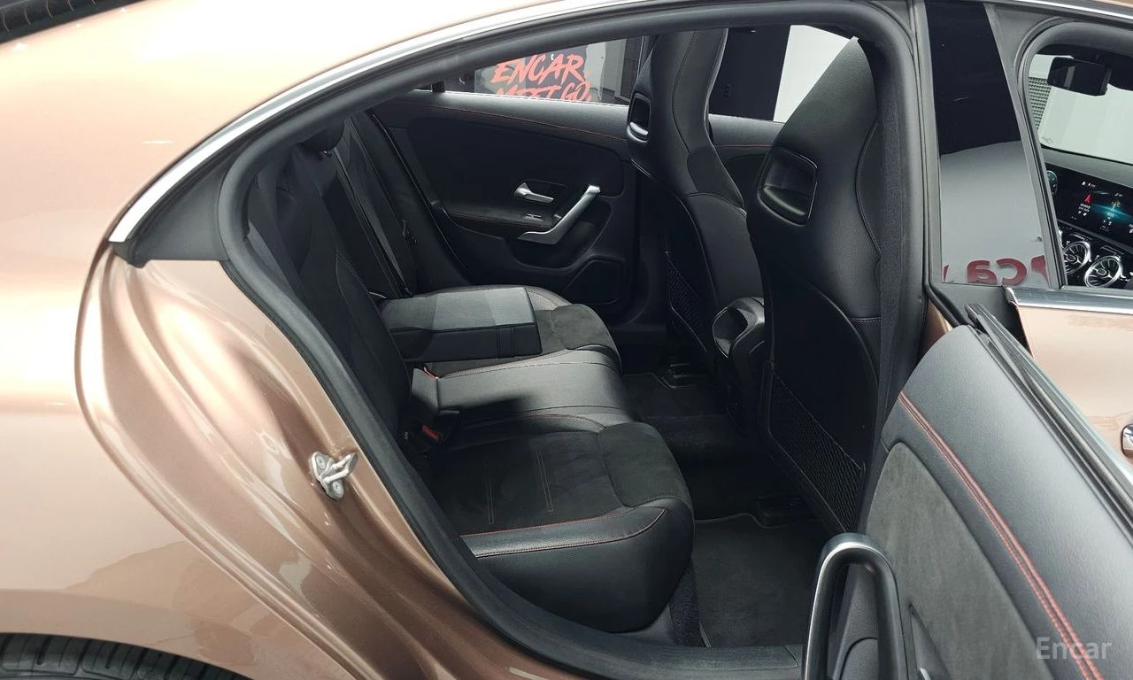 Mercedes-Benz CLA 250 4MATIC* AMG-LINE* DRIVE ASSIST* SUNROOF* REAR-CAM*, снимка 16 - Автомобили и джипове - 54693459