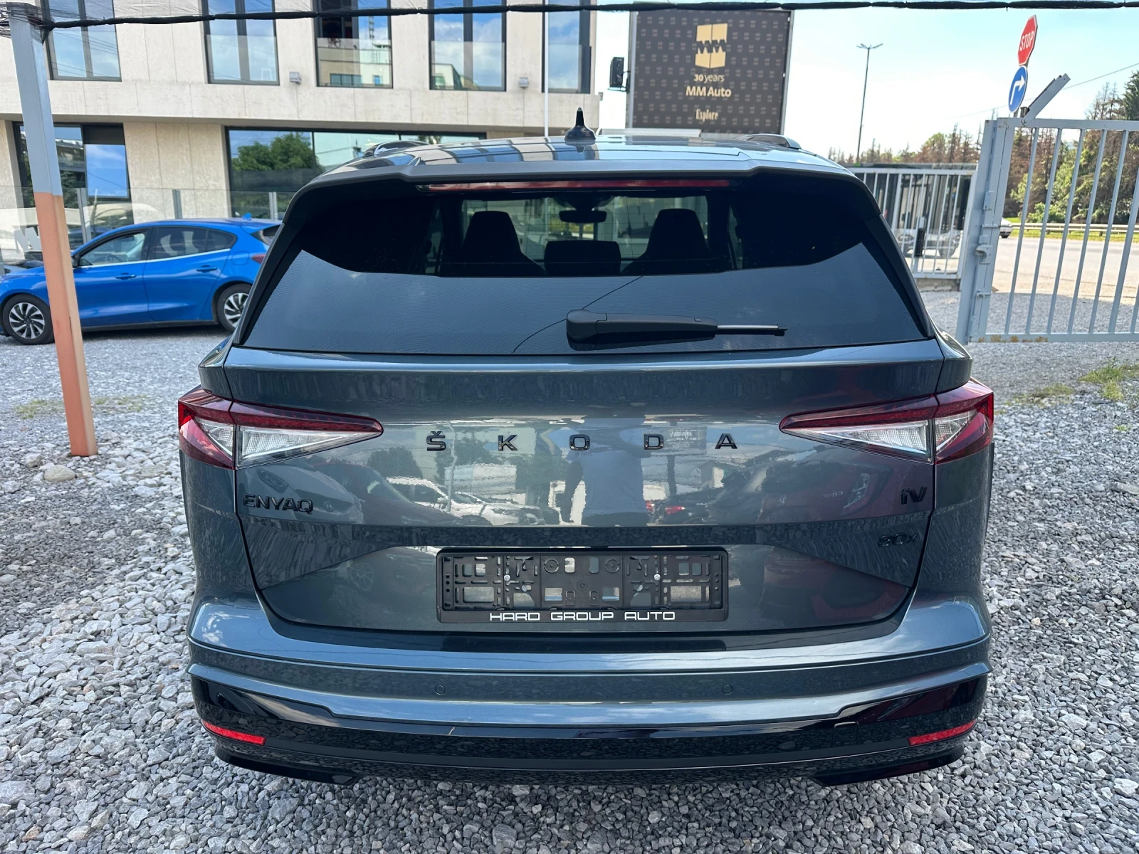 Skoda Enyaq ШВЕЙЦАРИЯ 4х4 , снимка 6 - Автомобили и джипове - 54961963