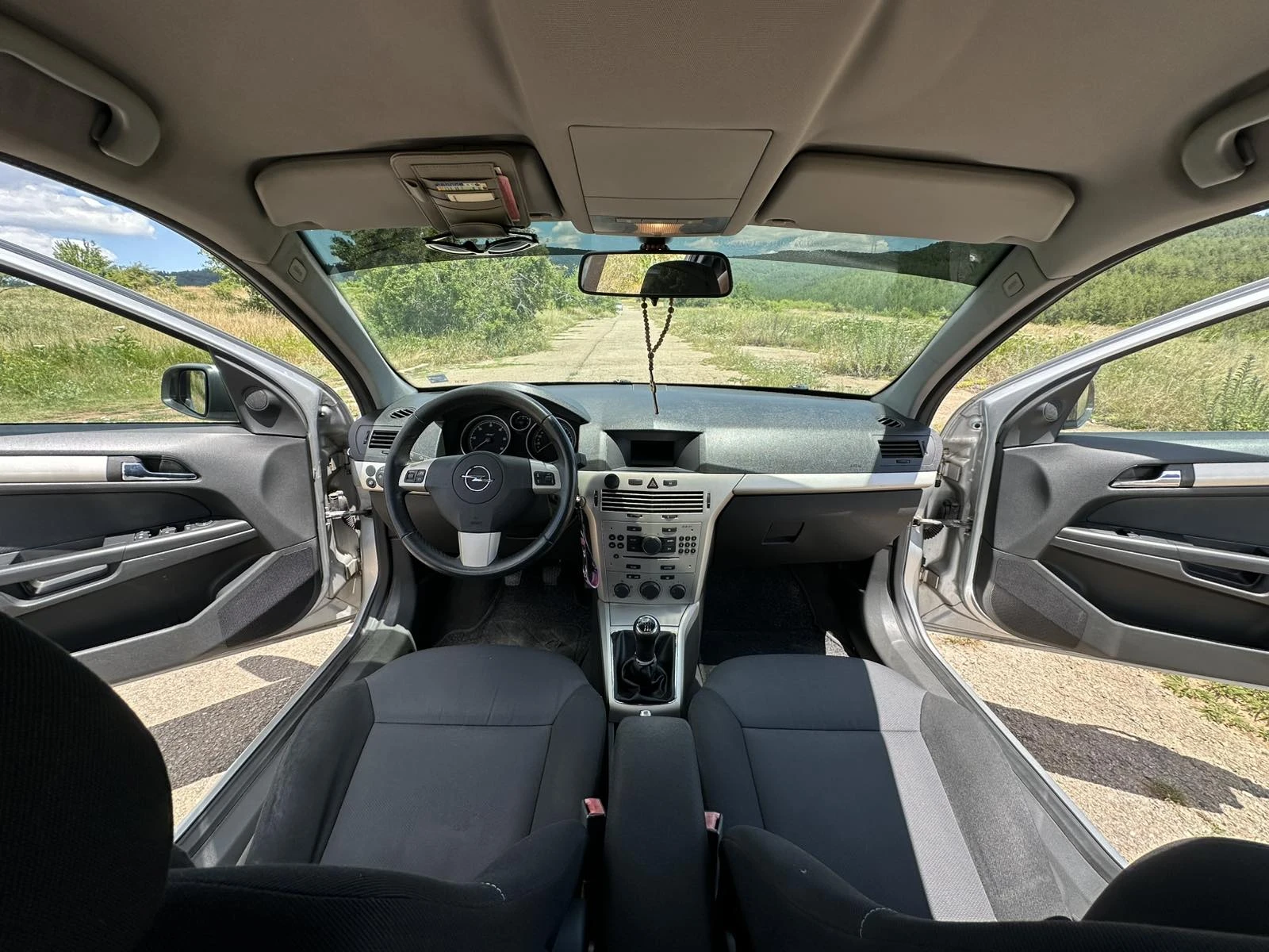 Opel Astra, снимка 15 - Автомобили и джипове - 55165828