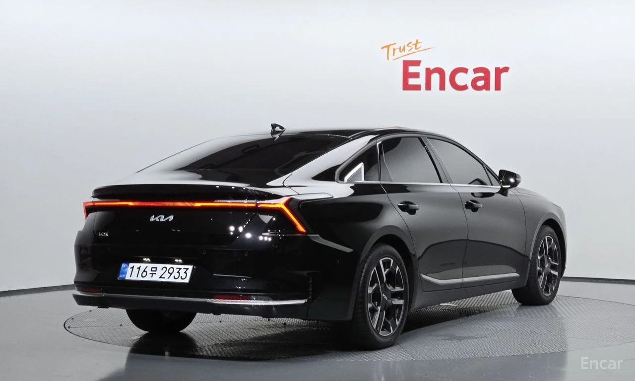 Kia K8 2.5* ДИСТРОНИК* ОБДУХ* БЕЗ ИНЦИДЕНТИ* КРАЙНА ЦЕНА, снимка 3 - Автомобили и джипове - 55533769