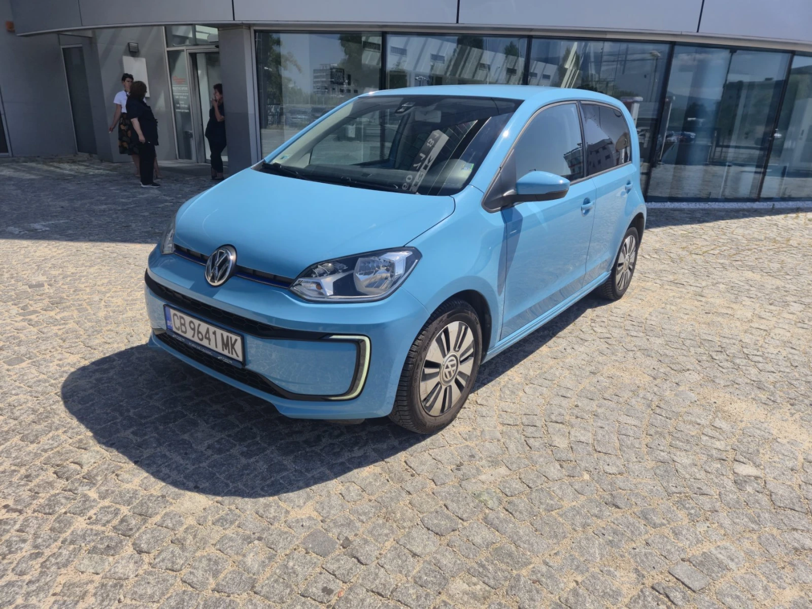 VW Up, снимка 6 - Автомобили и джипове - 55538011