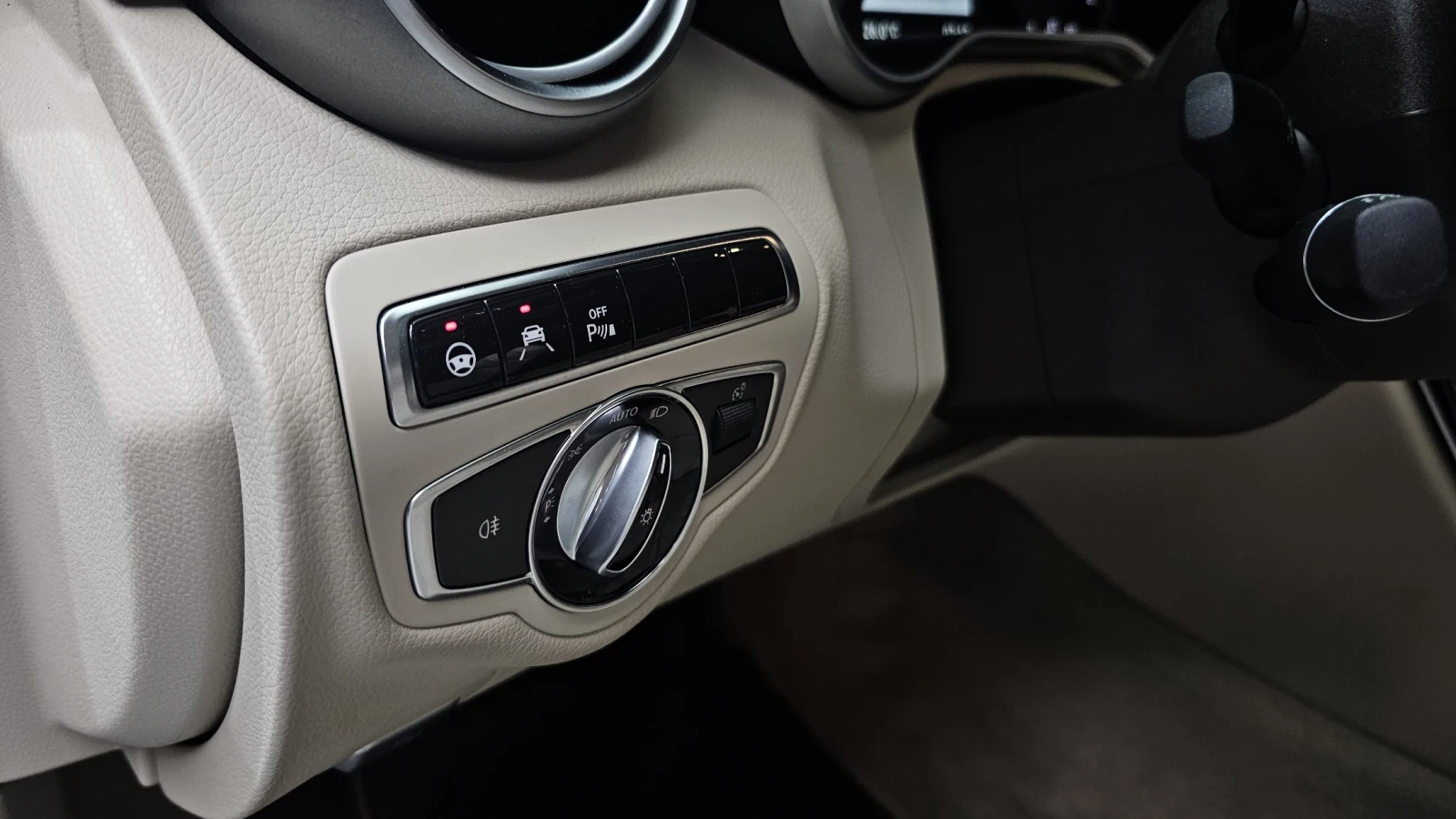 Mercedes-Benz C 300 4Matic autoprime.bg, снимка 14 - Автомобили и джипове - 56067140