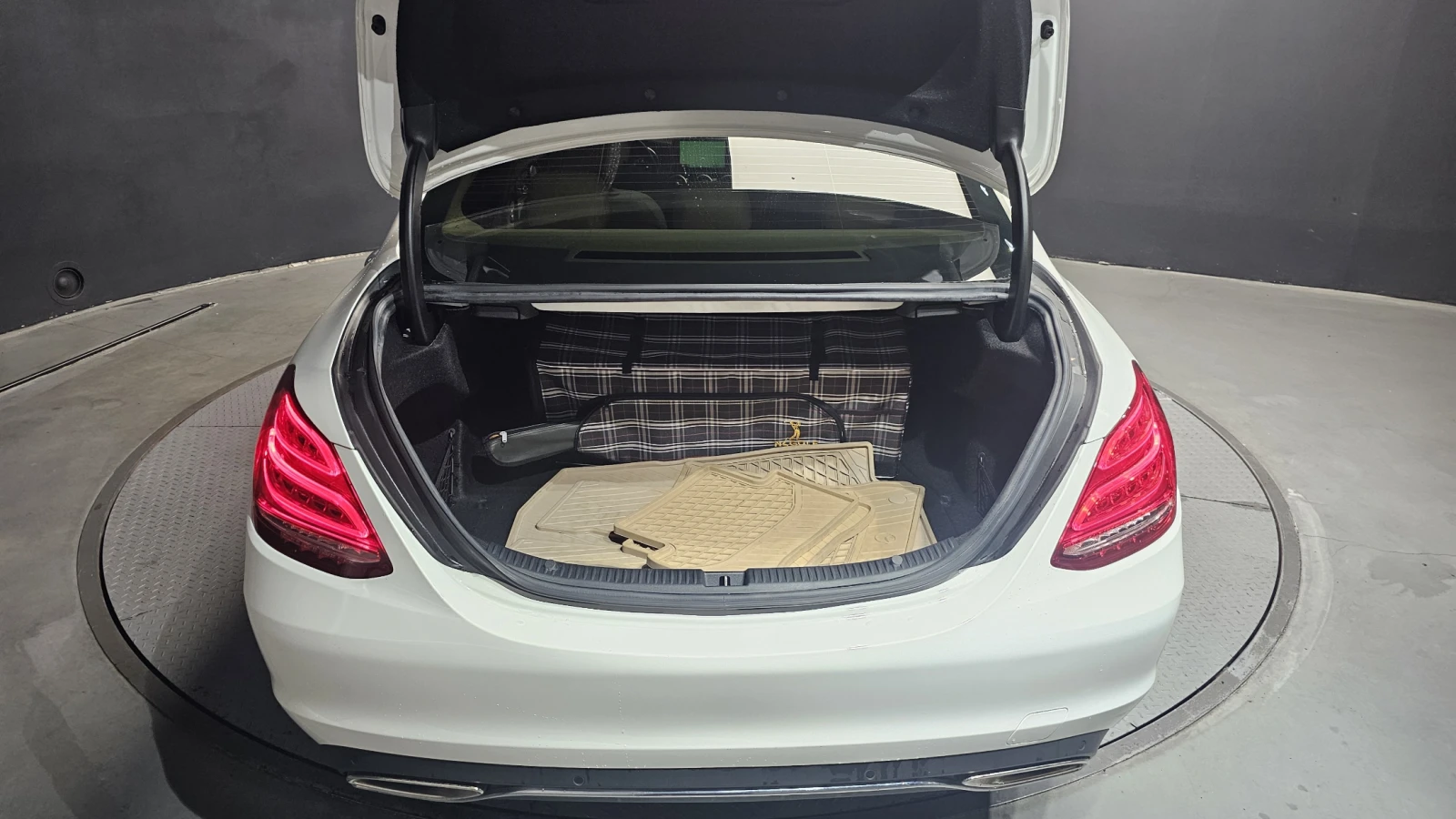 Mercedes-Benz C 300 4Matic autoprime.bg, снимка 16 - Автомобили и джипове - 56067140