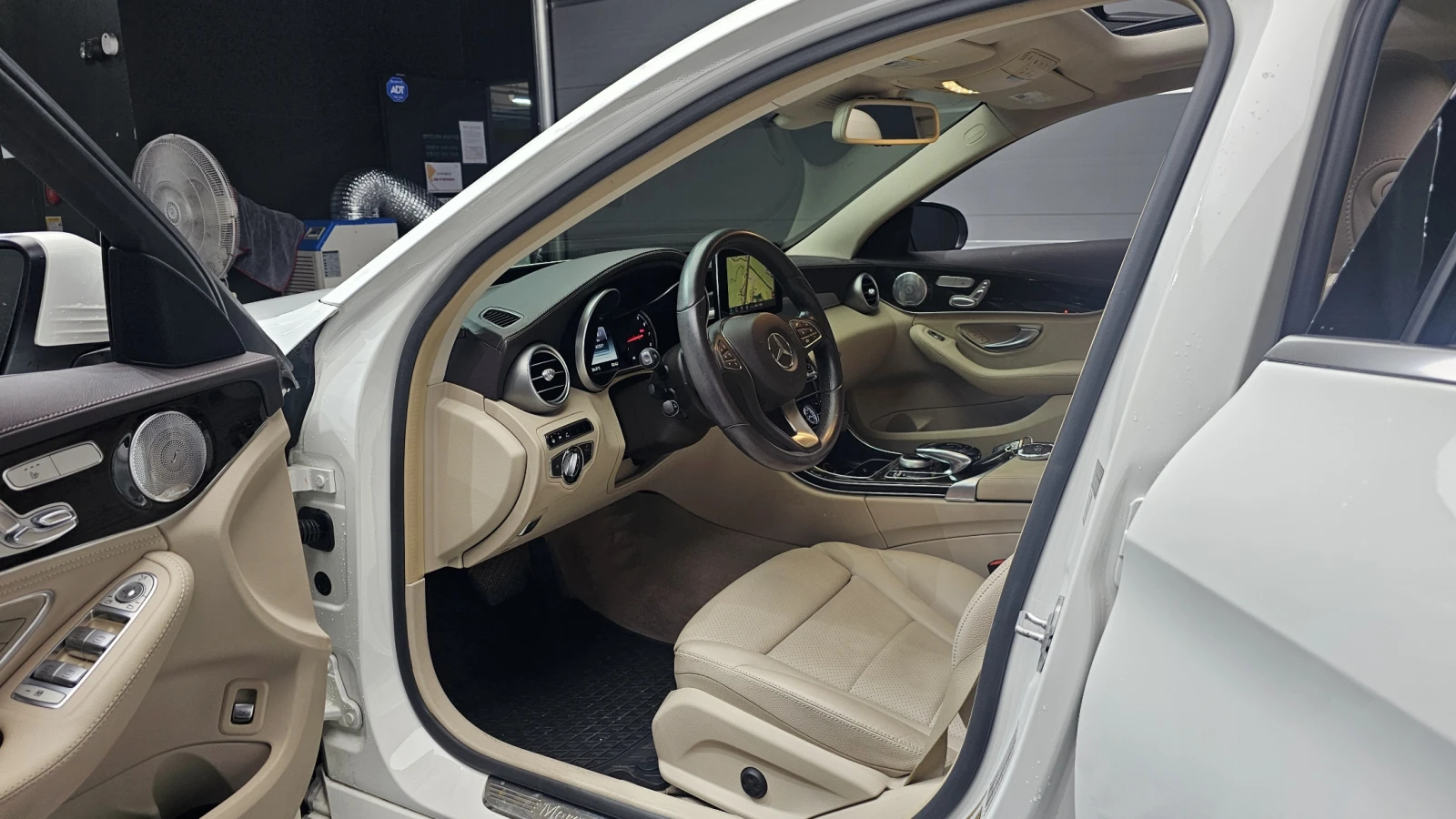 Mercedes-Benz C 300 4Matic autoprime.bg, снимка 10 - Автомобили и джипове - 56067140