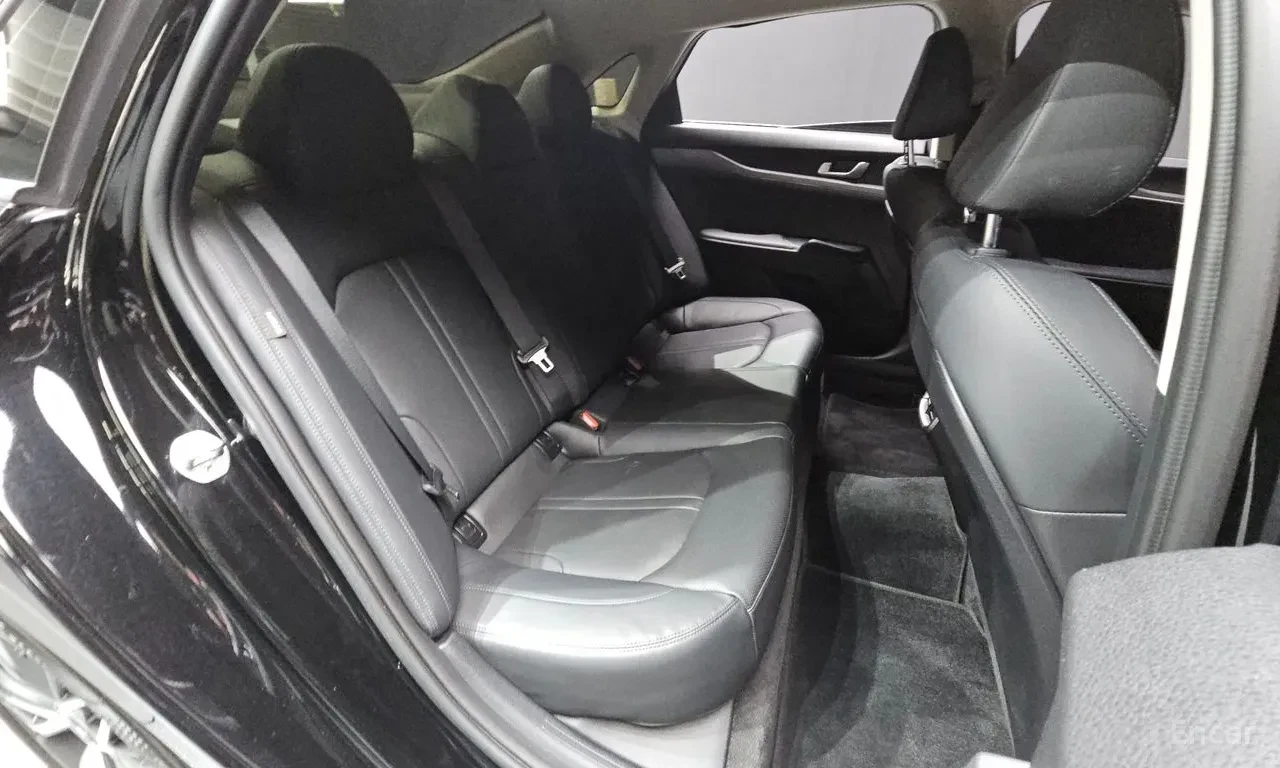 Kia K5 2.0* LPI* TRENDY* ПОДГРЕВ* КАМЕРА* LANE* ASSIST* , снимка 14 - Автомобили и джипове - 56183577