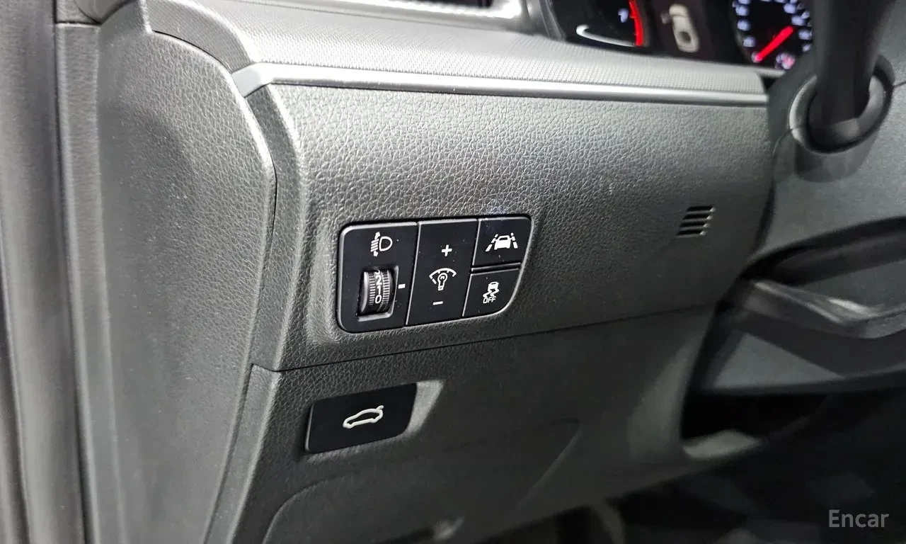 Kia K5 2.0* LPI* TRENDY* ПОДГРЕВ* КАМЕРА* LANE* ASSIST* , снимка 6 - Автомобили и джипове - 56183577