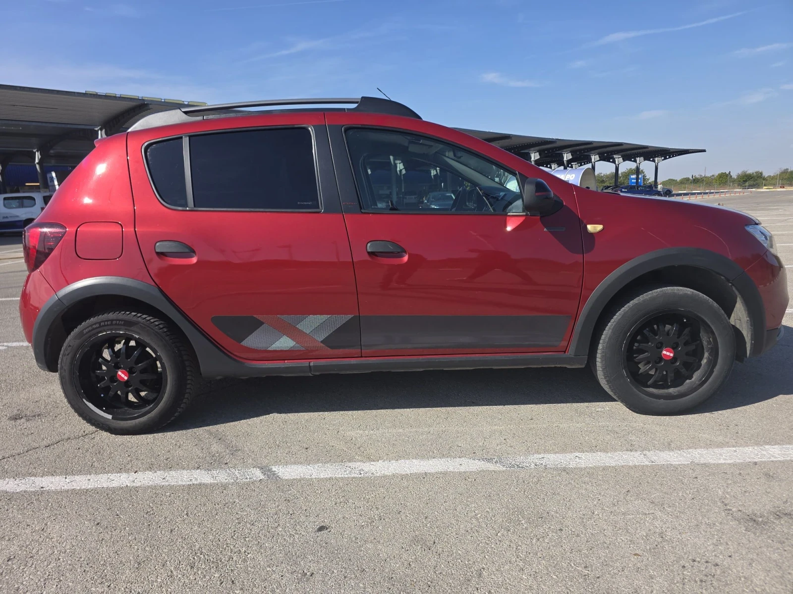 Dacia Sandero Stepway Techroad, снимка 6 - Автомобили и джипове - 56294862