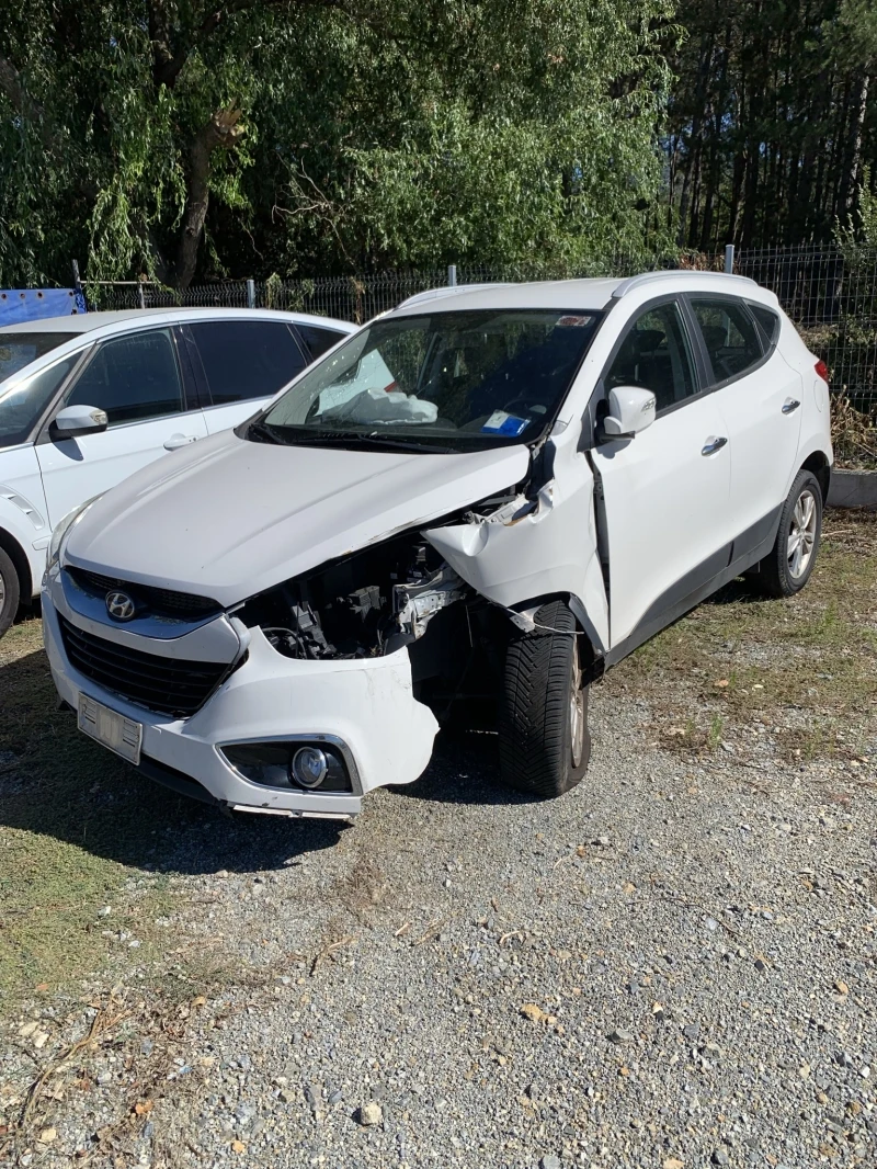 Hyundai IX35, снимка 2 - Автомобили и джипове - 38094076