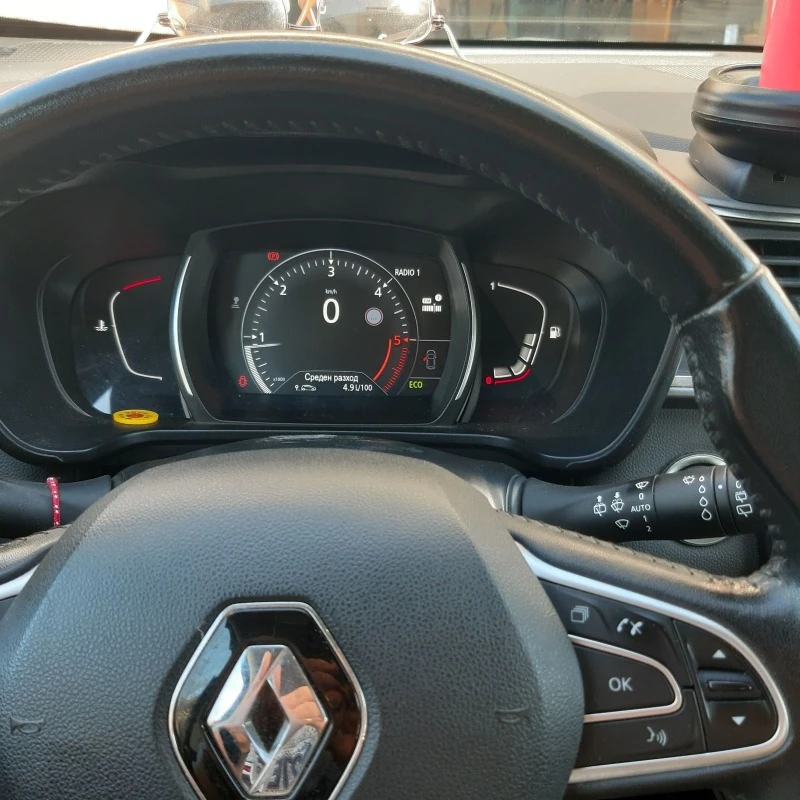 Renault Kadjar 1.6, снимка 4 - Автомобили и джипове - 48648598