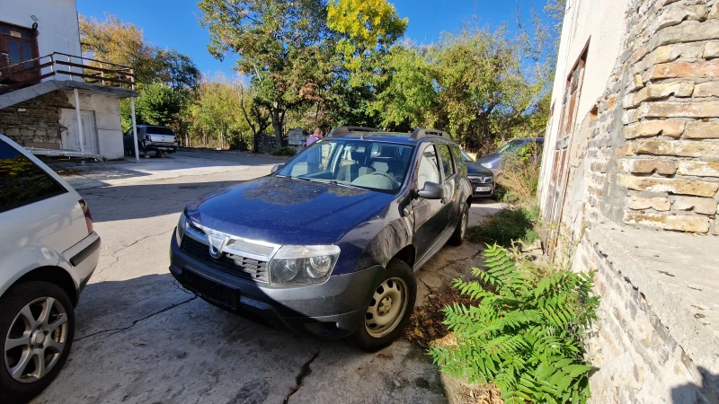 Dacia Duster 1.6 БЕНЗИН 4Х4 КЛИМА, снимка 8 - Автомобили и джипове - 47489246