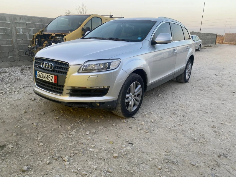 Audi Q7 3.0 тди 233 к.с. Нов Внос, снимка 1 - Автомобили и джипове - 47750224