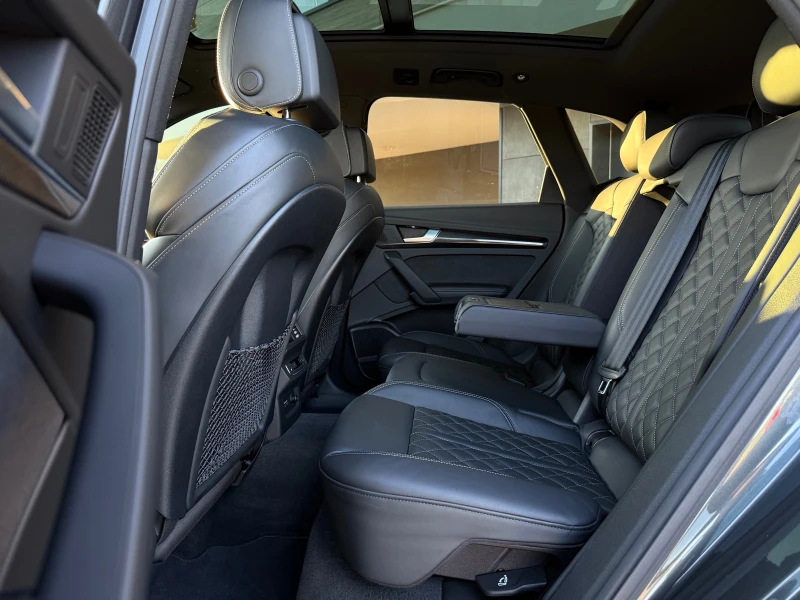 Audi SQ5 Panorama* Head-Up* Matrix* 360* ACC, снимка 14 - Автомобили и джипове - 50917130