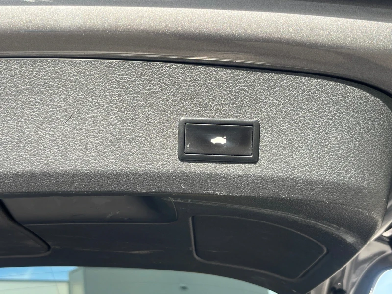 Audi Q7  7 местен, снимка 7 - Автомобили и джипове - 52246691