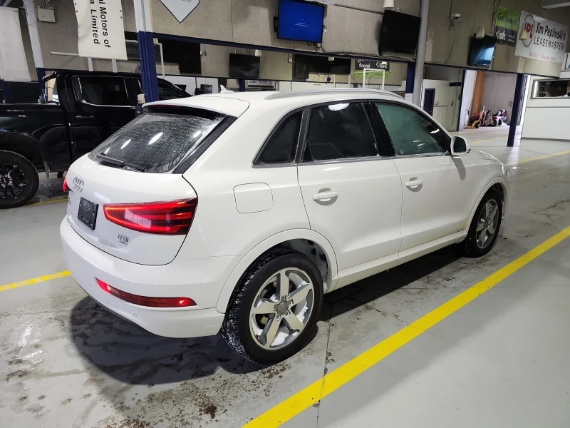 Audi Q3 Quattro| PANORAMA| CARFAX| ПОДГРЕВИ, снимка 3 - Автомобили и джипове - 53528048