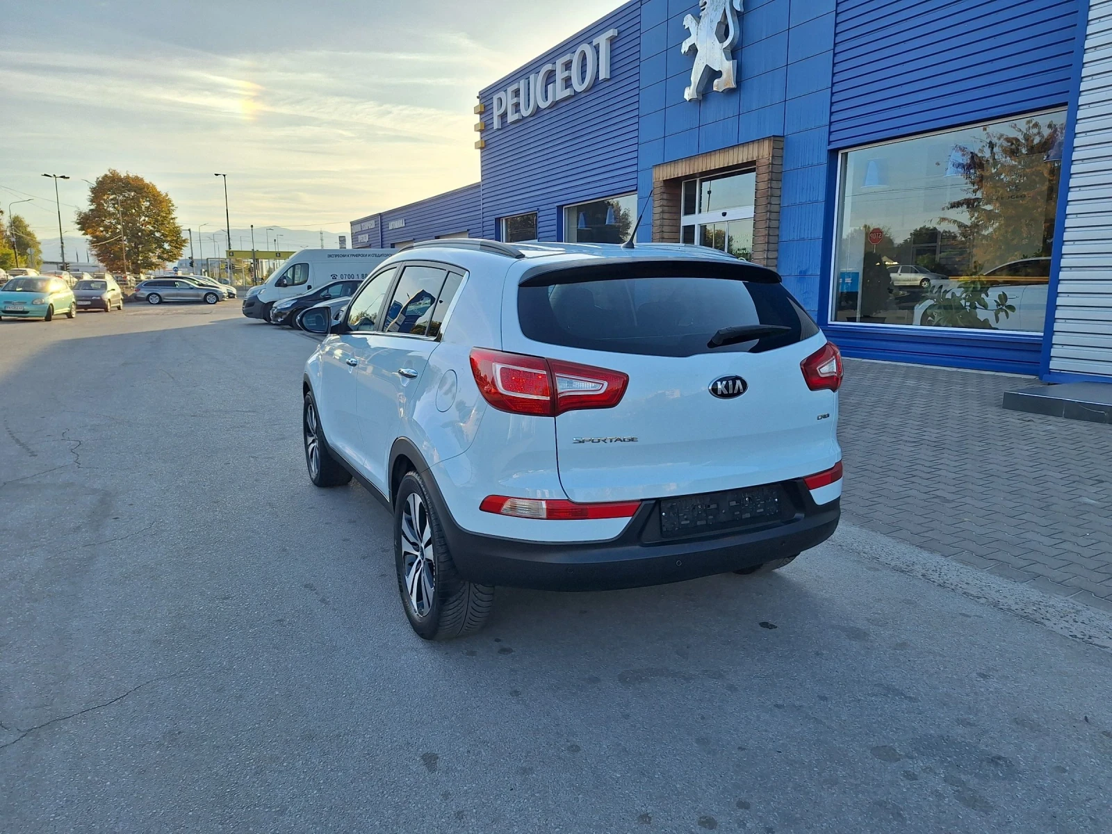 Kia Sportage 1.7d* 6ск/Лед/Топ*  - изображение 7