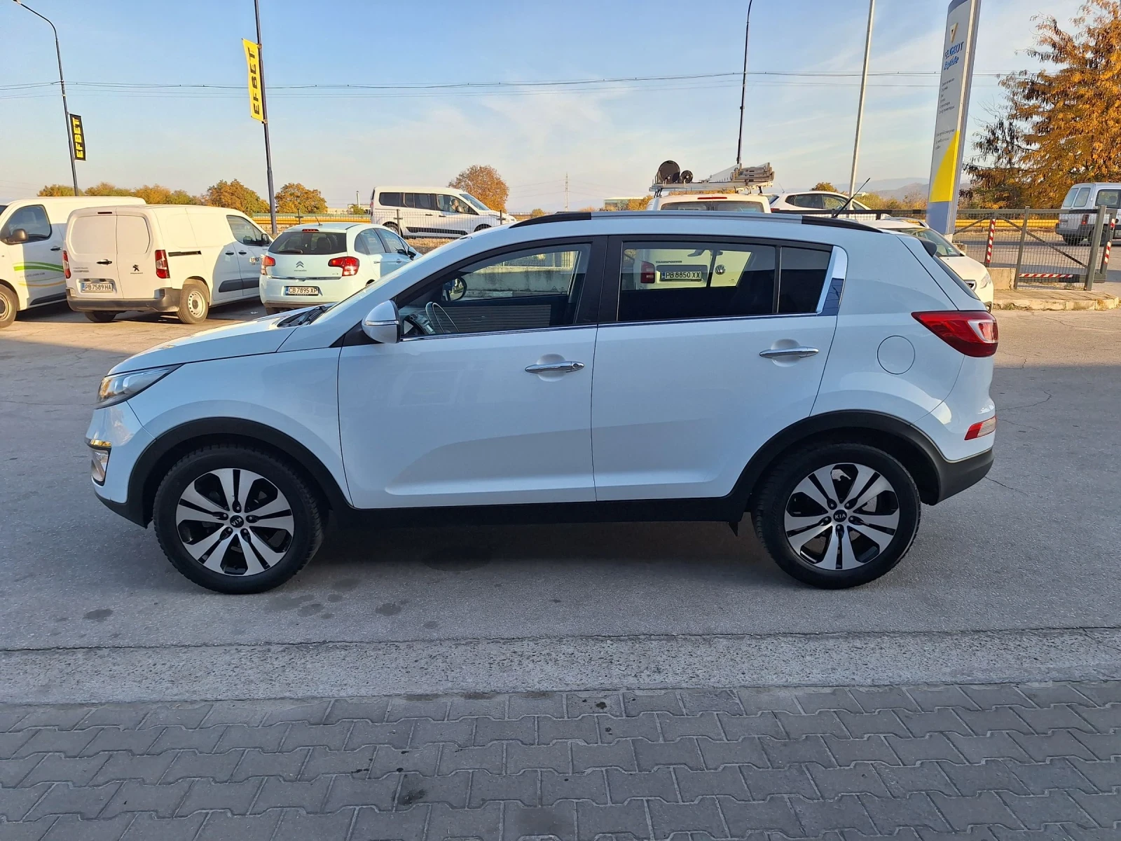 Kia Sportage 1.7d* 6ск/Лед/Топ*  - изображение 5