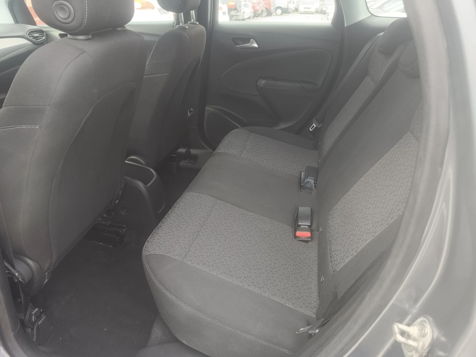 Opel Crossland X 1.2I  EURO6B  | Mobile.bg   11