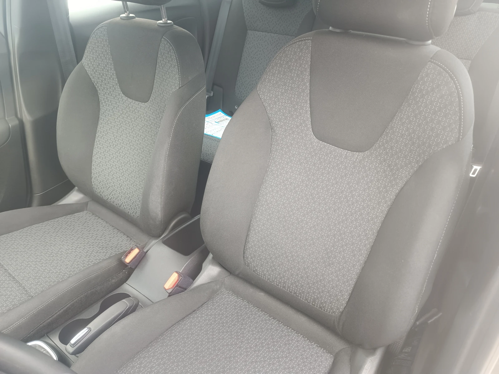 Opel Crossland X 1.2I  EURO6B  | Mobile.bg   12