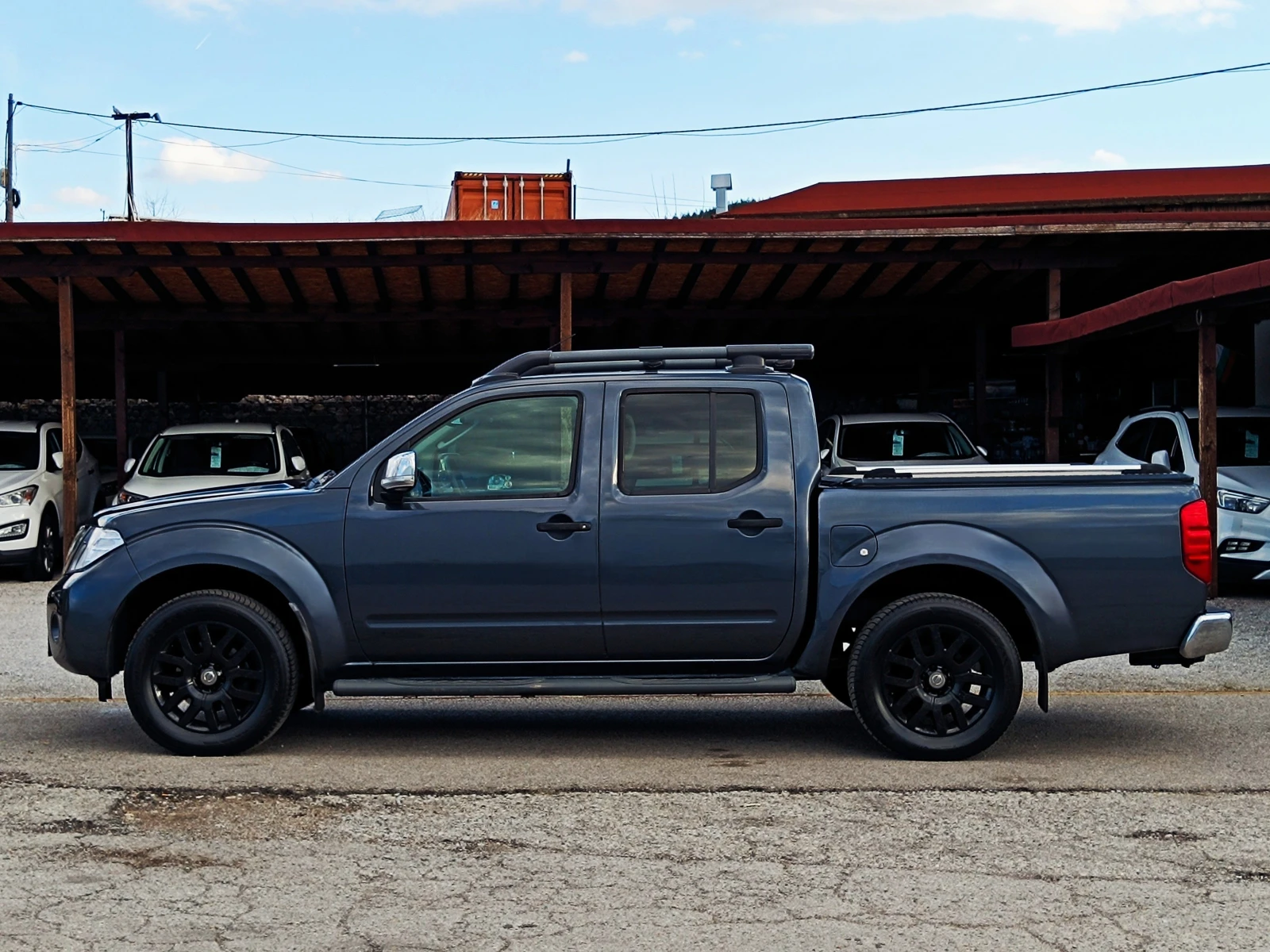 Nissan Navara 3.0 D* Luxury* 4x4* БАВНИ* Face Lift* АВТОМАТ* , снимка 7 - Автомобили и джипове - 54196341