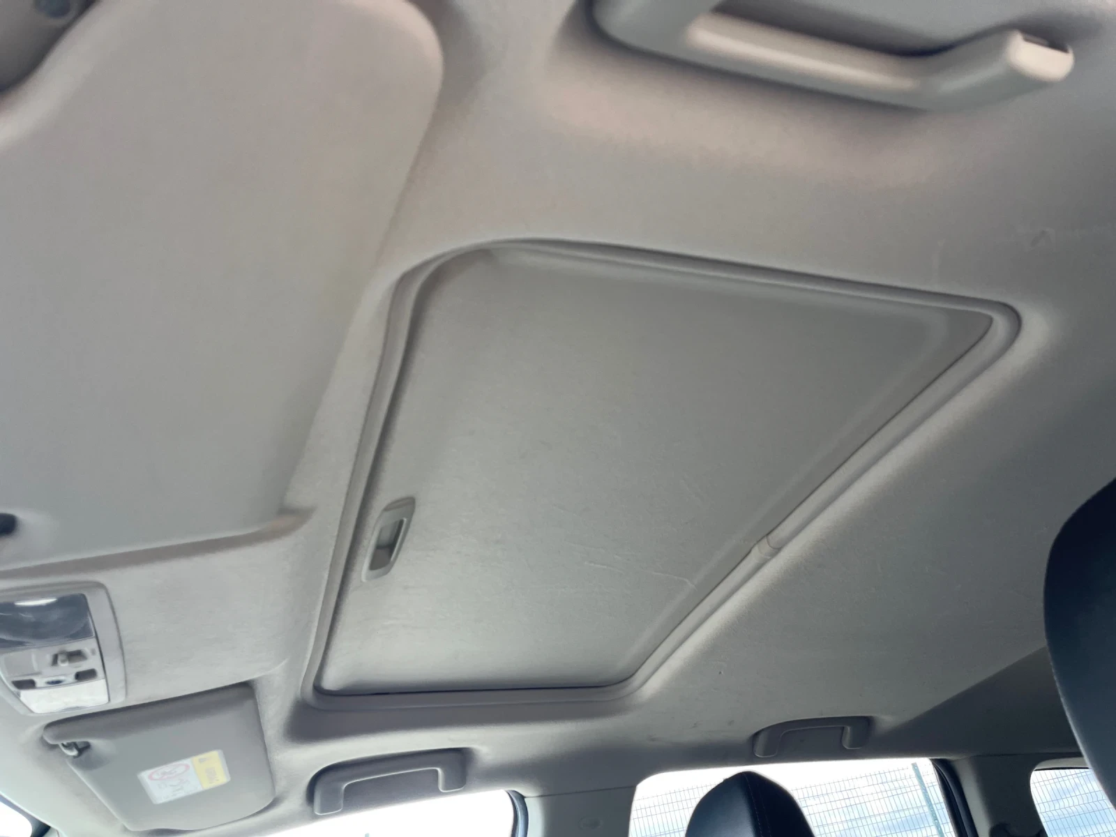 Mitsubishi Outlander 2.2D 4WD Facelift, снимка 11 - Автомобили и джипове - 54391918