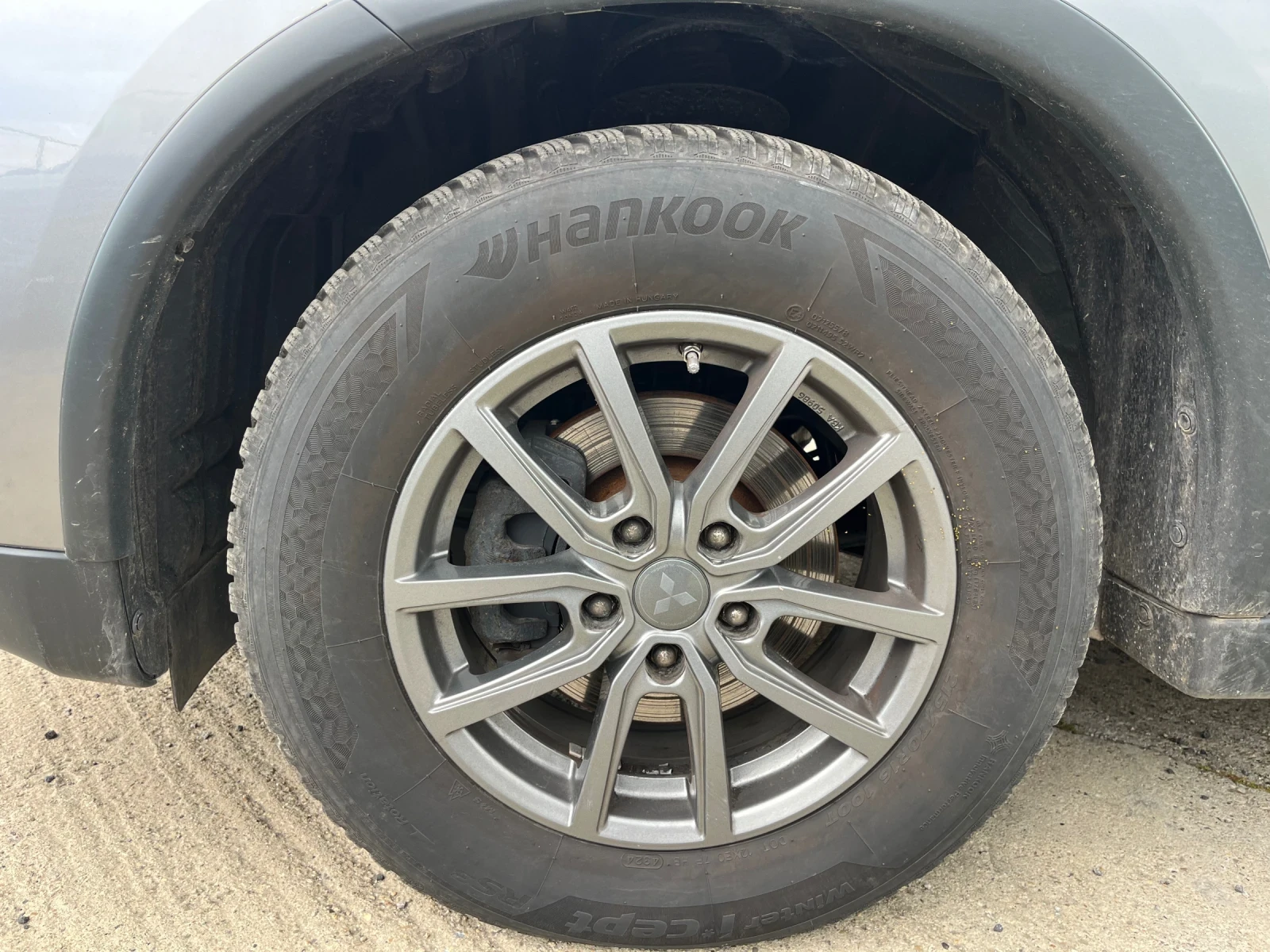 Mitsubishi Outlander 2.2D 4WD Facelift, снимка 5 - Автомобили и джипове - 54391918