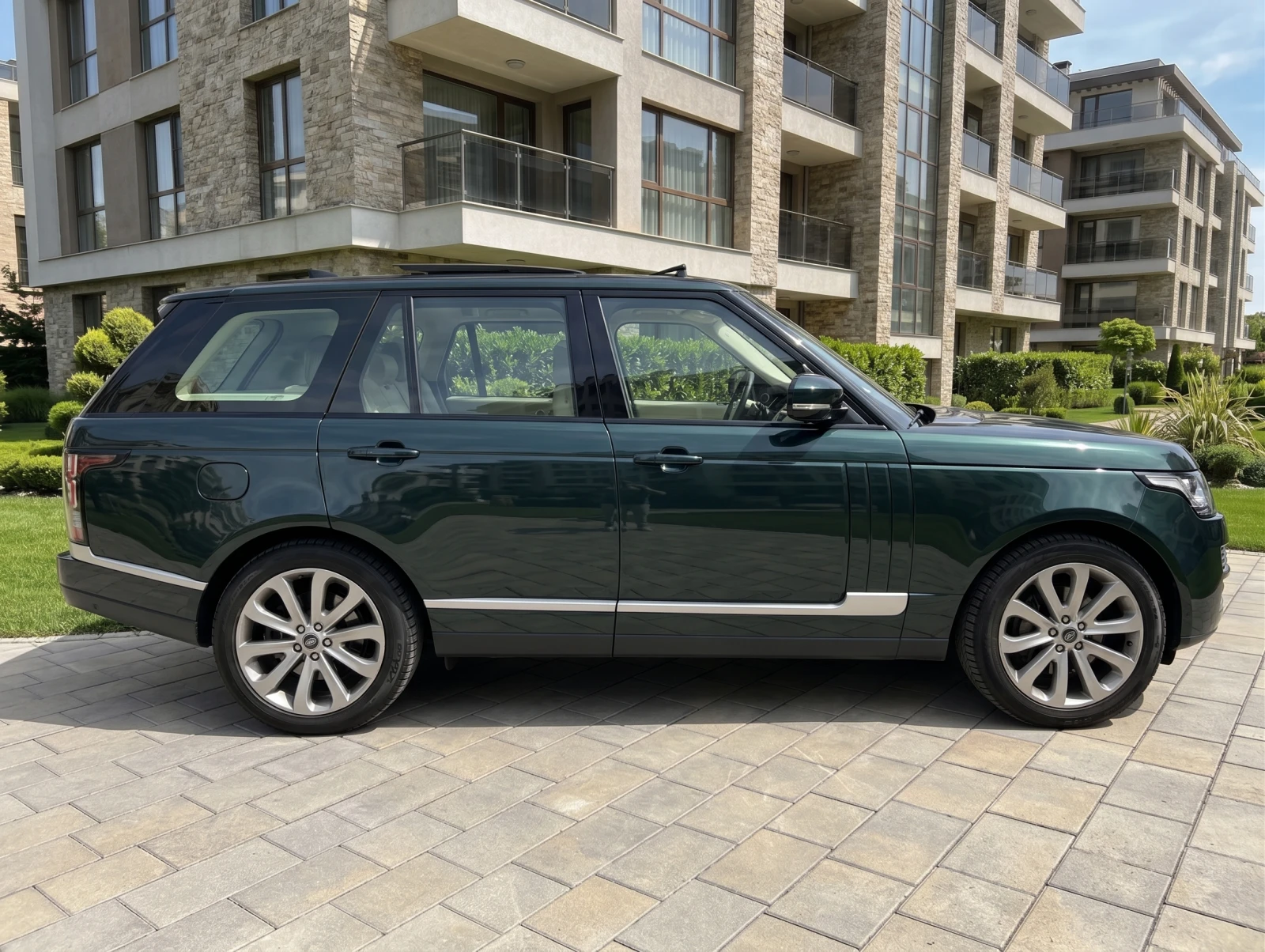 Land Rover Range rover L405, снимка 2 - Автомобили и джипове - 54459718