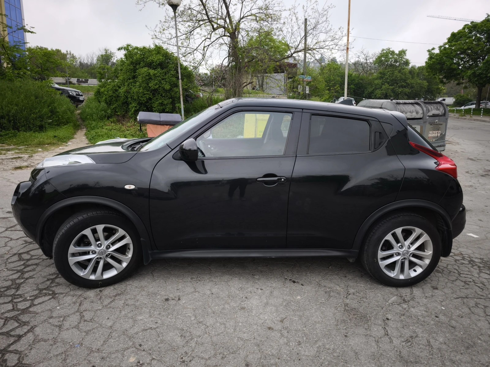 Nissan Juke F15, снимка 2 - Автомобили и джипове - 54681884