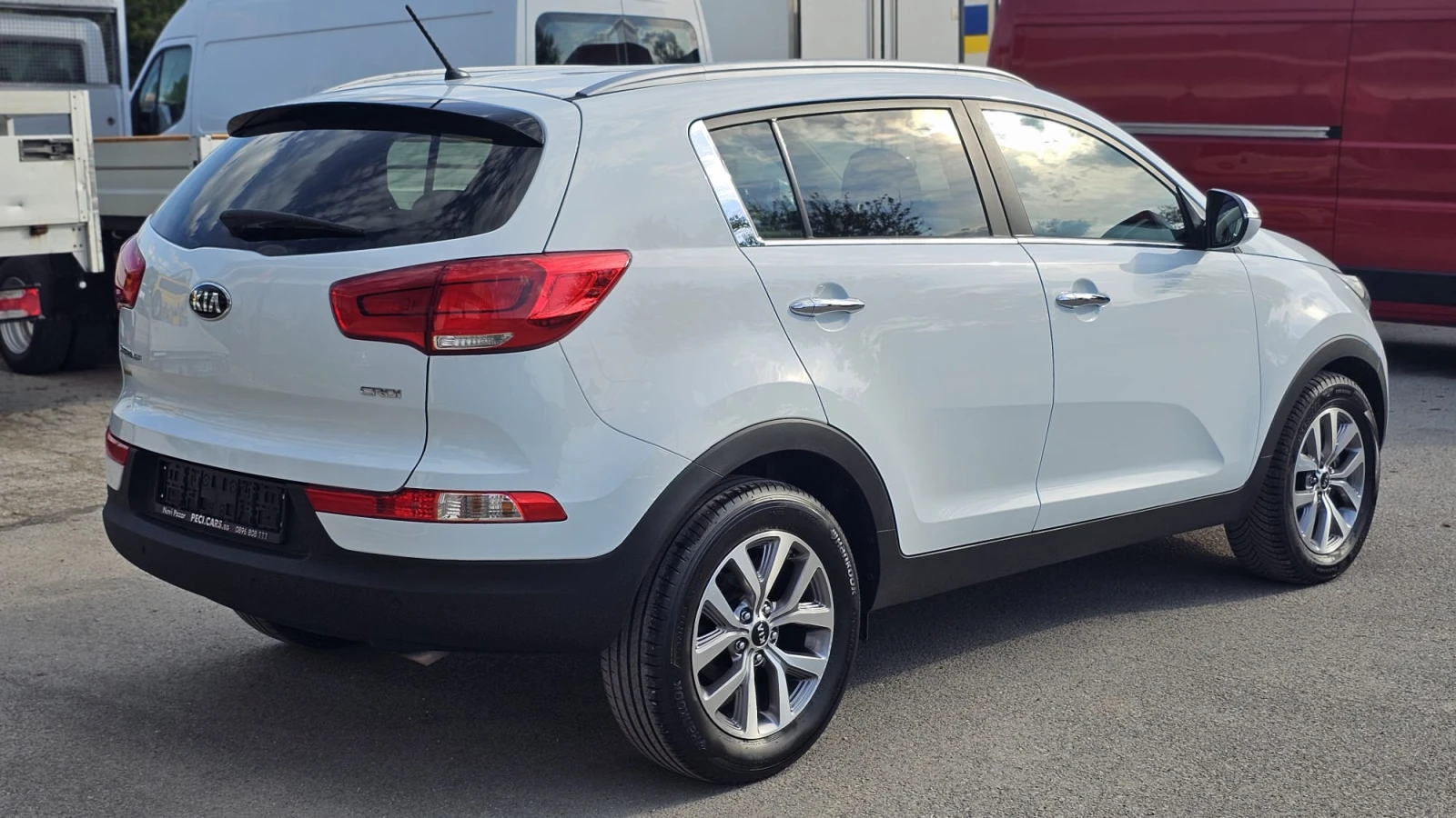 Kia Sportage 1.7CRDi 6SP Face IT-ДОКАЗУЕМИ КМ-ТОП СЪСТ.-ЛИЗИНГ, снимка 6 - Автомобили и джипове - 54681443