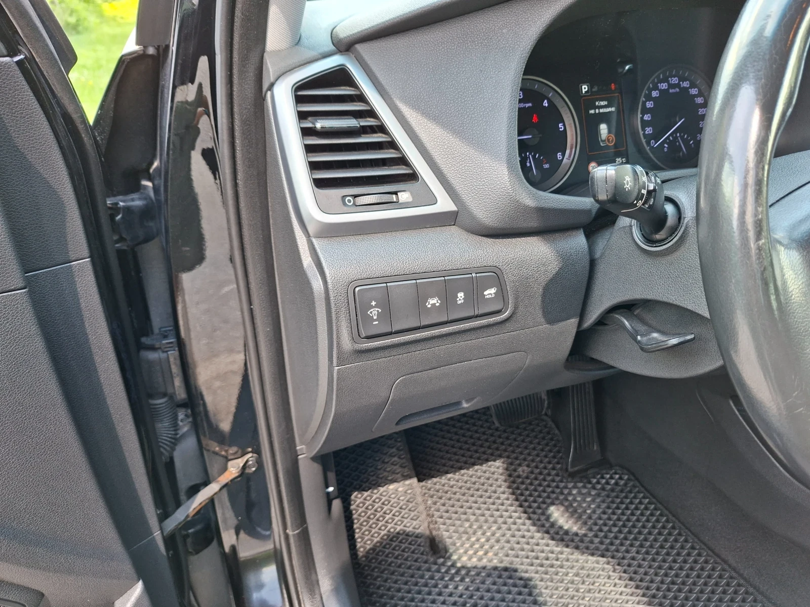 Hyundai Tucson, снимка 5 - Автомобили и джипове - 54810211