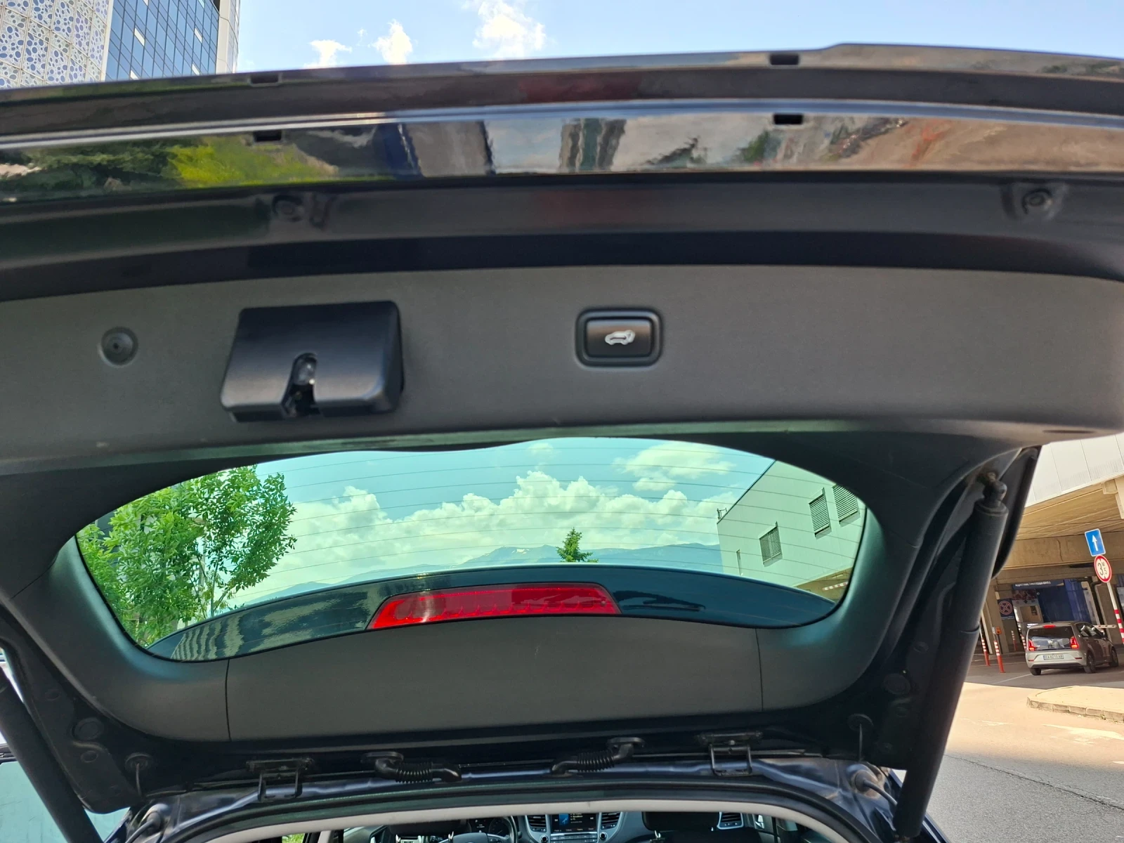 Hyundai Tucson, снимка 12 - Автомобили и джипове - 54810211