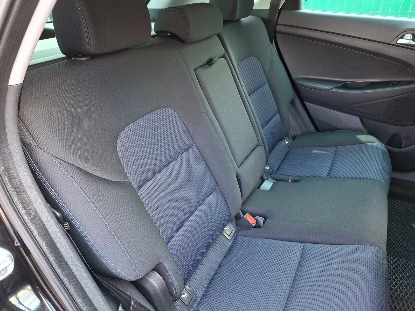 Hyundai Tucson, снимка 7 - Автомобили и джипове - 54810211