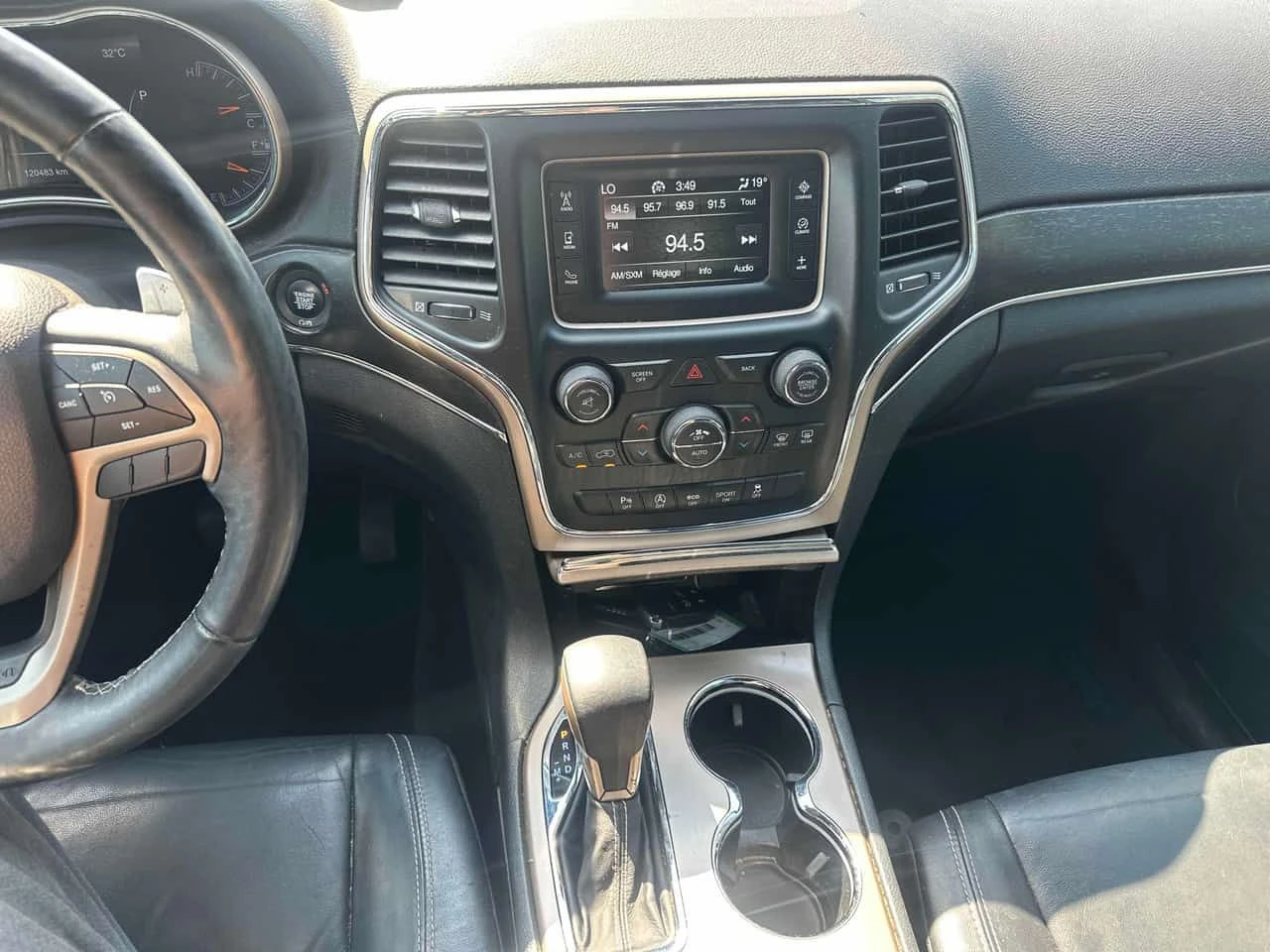 Jeep Grand cherokee Limited | CARFAX | АВТОКРЕДИТ БЕЗ ПЪРВОНАЧАЛНА , снимка 9 - Автомобили и джипове - 55396887