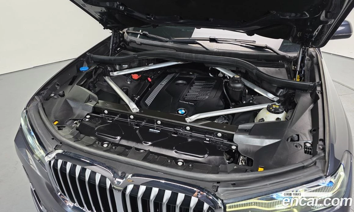 BMW X7 xDrive 40i Design Pure Excellence 6-Seater, снимка 6 - Автомобили и джипове - 55668943
