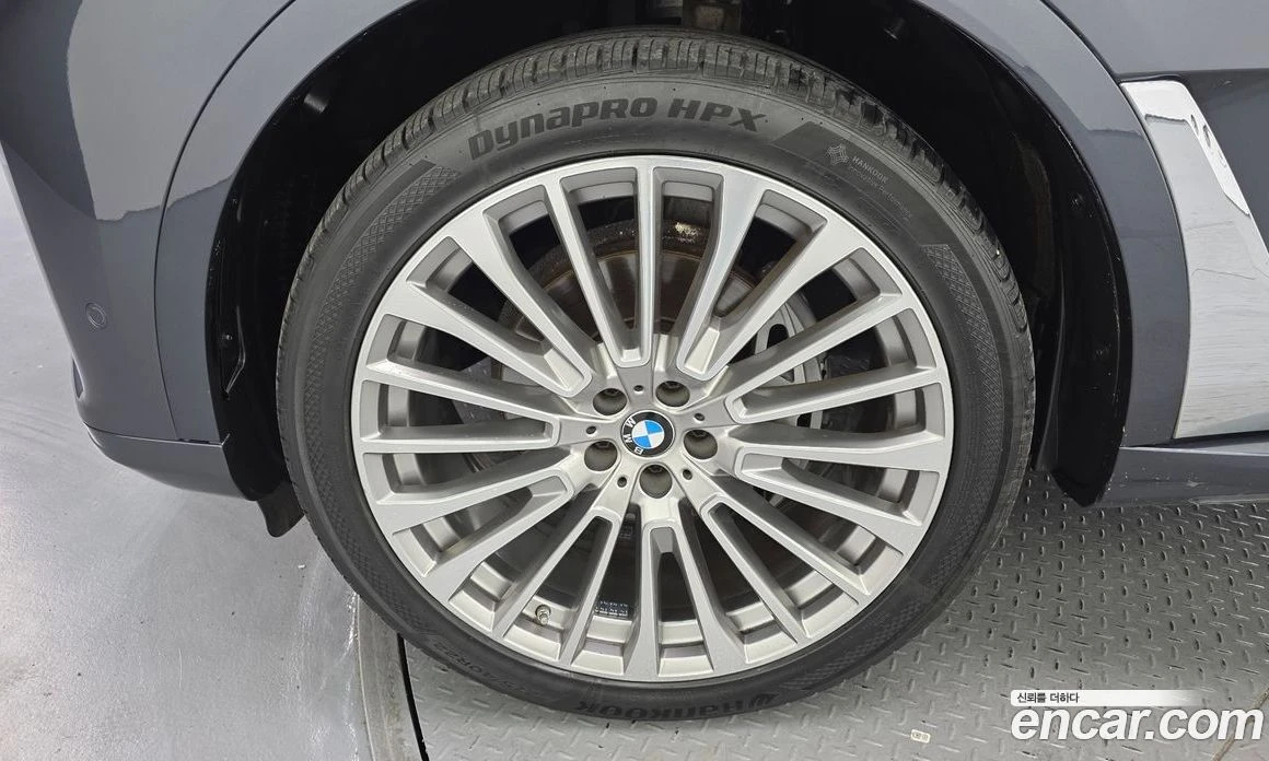 BMW X7 xDrive 40i Design Pure Excellence 6-Seater, снимка 5 - Автомобили и джипове - 55668943
