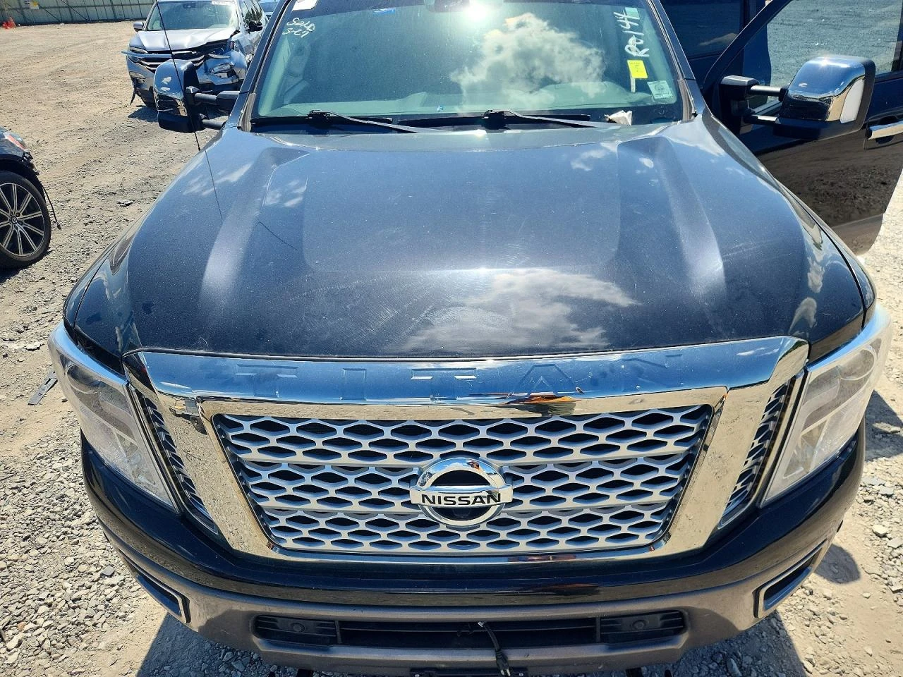 Nissan Titan crew cab 5.0l Titan Xd Platinum Reserve, снимка 11 - Автомобили и джипове - 56150541