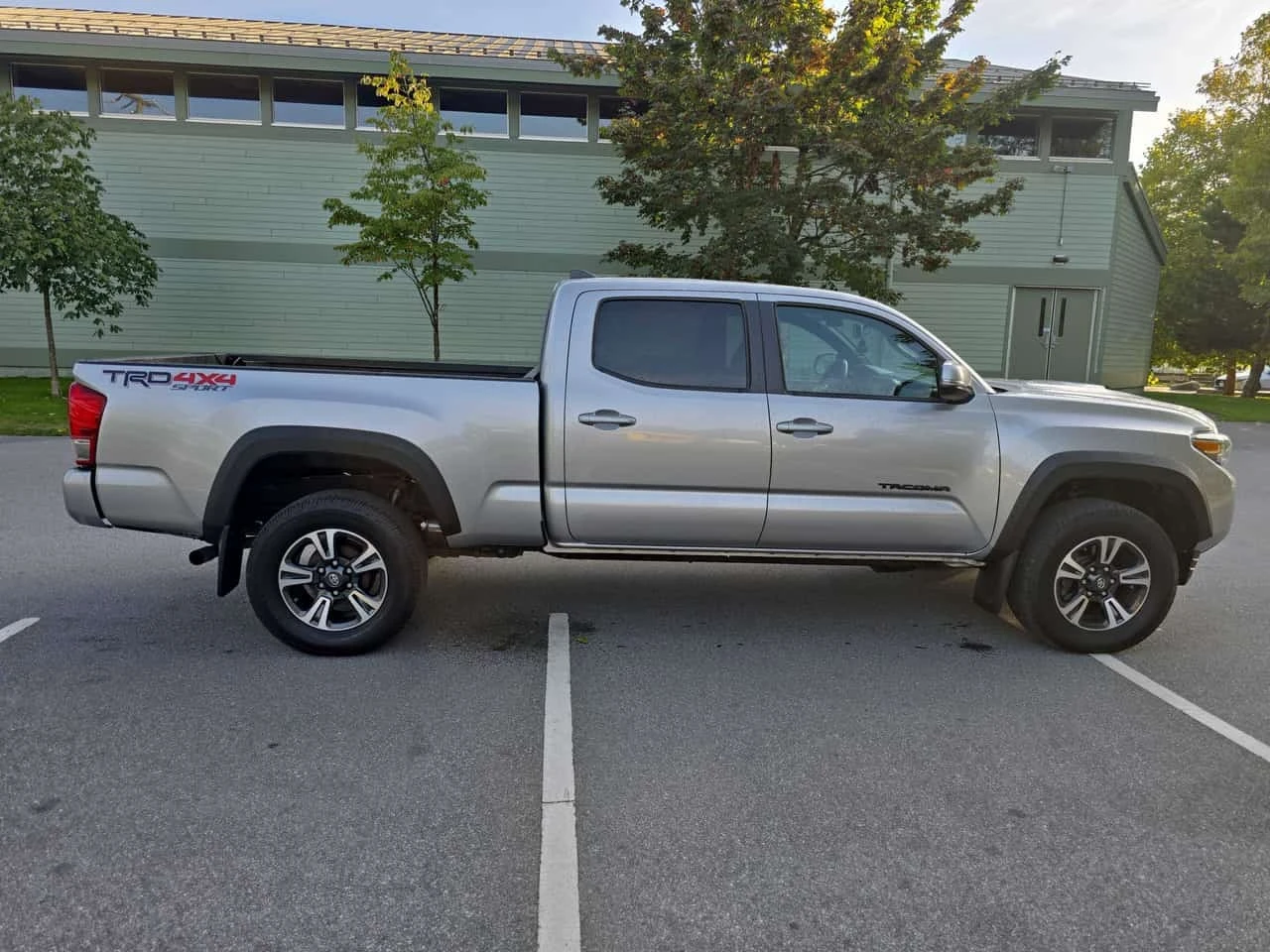 Toyota Tacoma * SR5 * CARFAX * ����� �� ����������� | Mobile.bg � ����������� 3