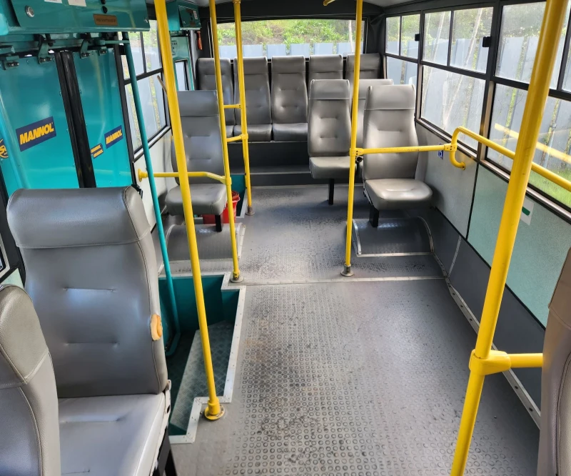 Isuzu Urban Подходящ и за кемпер!, снимка 9 - Бусове и автобуси - 49921744