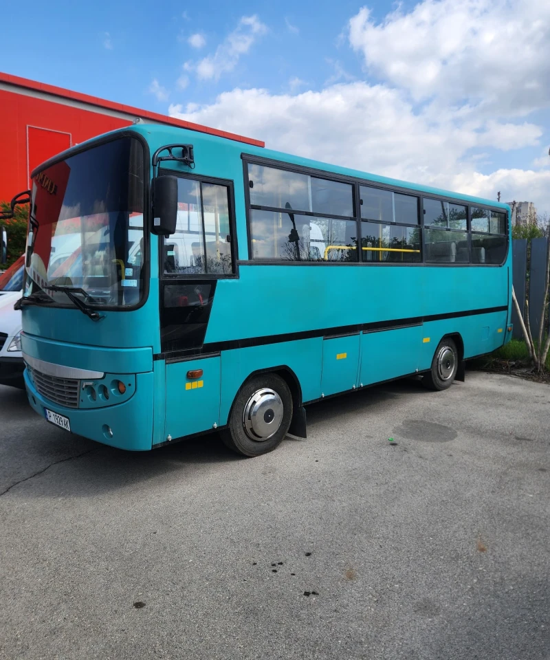 Isuzu Urban Подходящ и за кемпер!, снимка 3 - Бусове и автобуси - 49921744