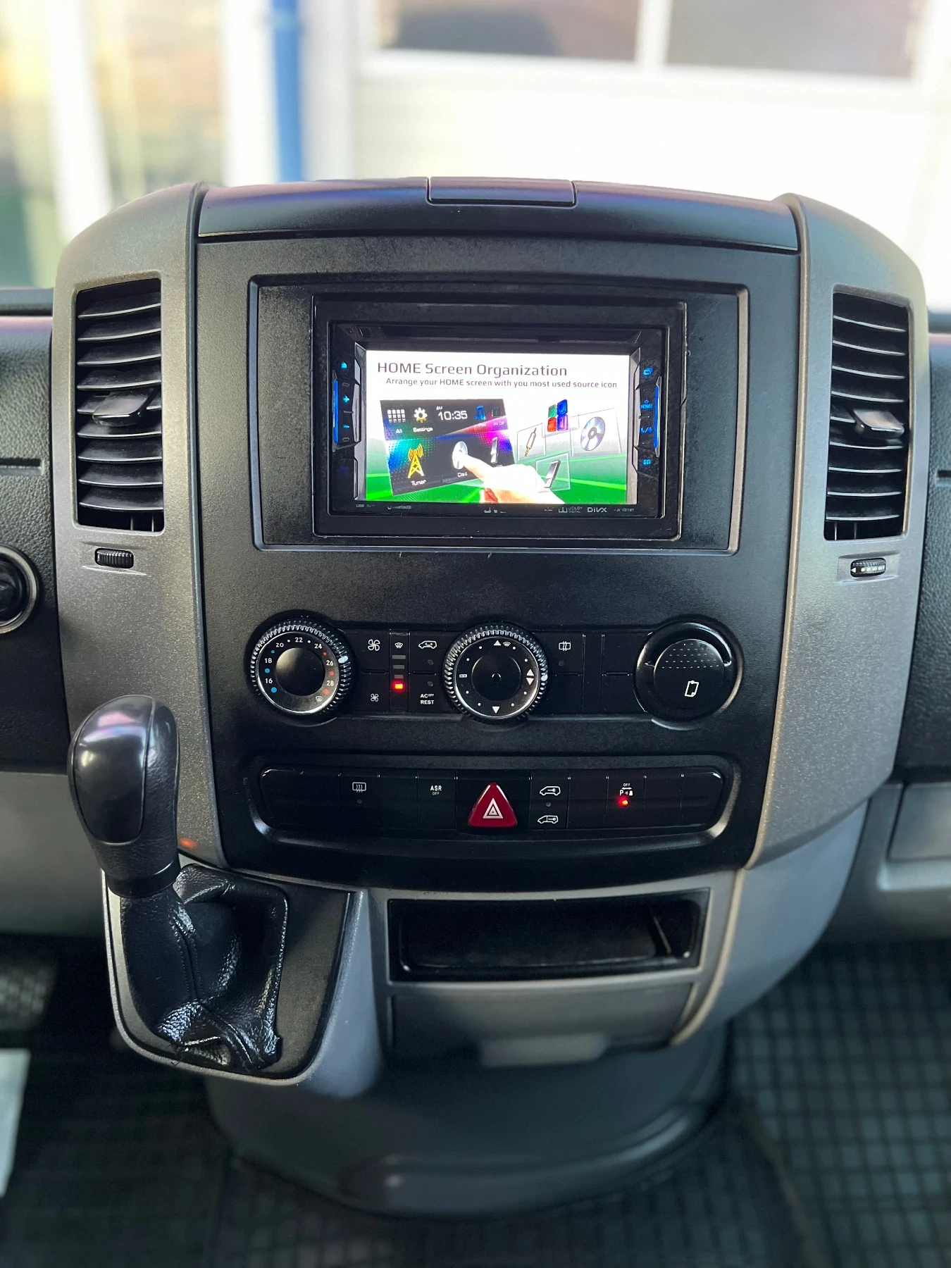 Mercedes-Benz Sprinter 318 / 3 000cc V6 /  | Mobile.bg   15