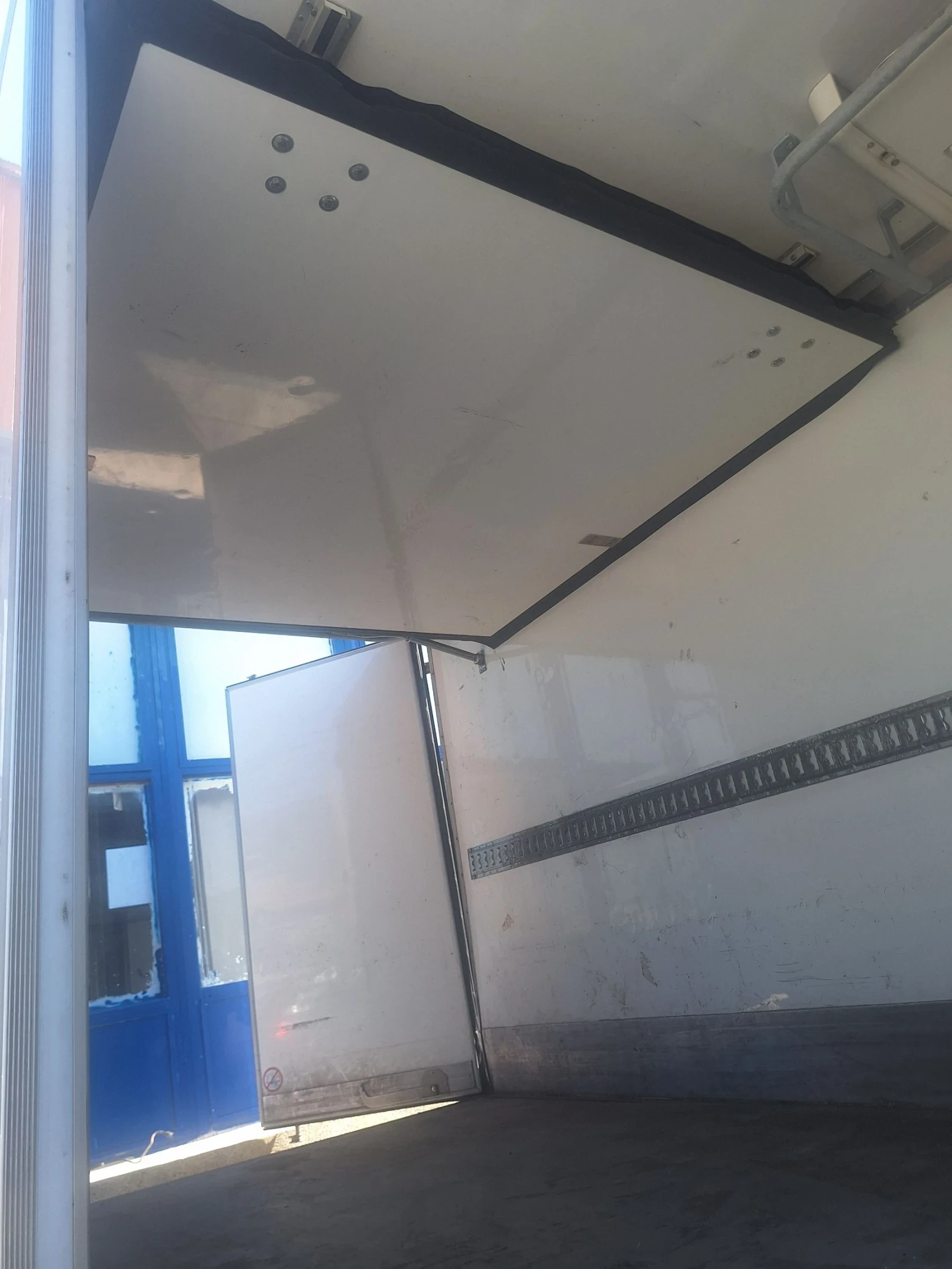 Iveco Daily З5/160HI- MATIC ХЛАДИЛЕН ДВА АГРЕГАТА .НА ХОД ОТ Ш, снимка 11 - Бусове и автобуси - 55523010