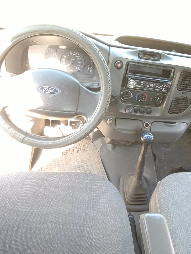 Ford Transit 2400, снимка 9 - Камиони - 52583967