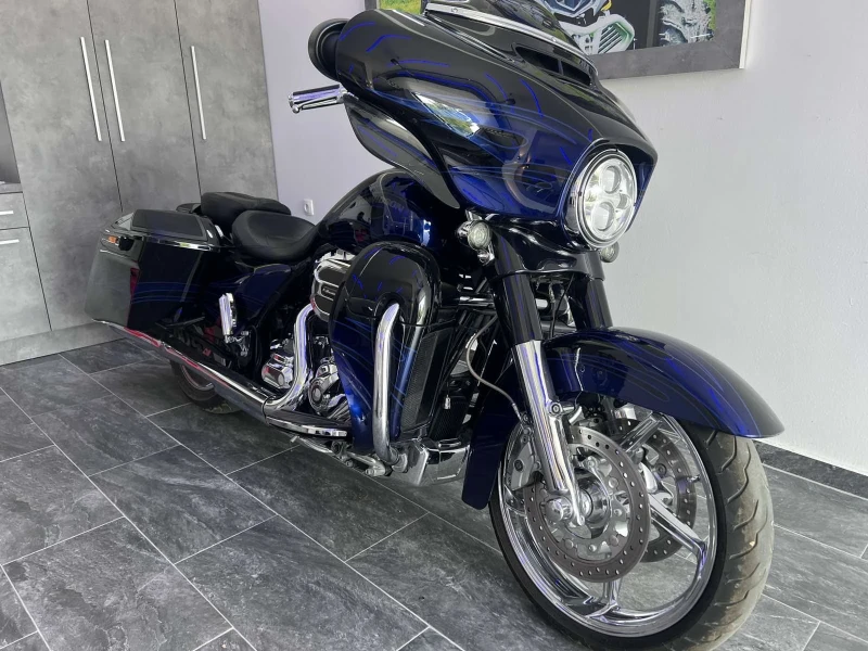 Harley-Davidson CVO, снимка 2 - Мотоциклети и мототехника - 52190936