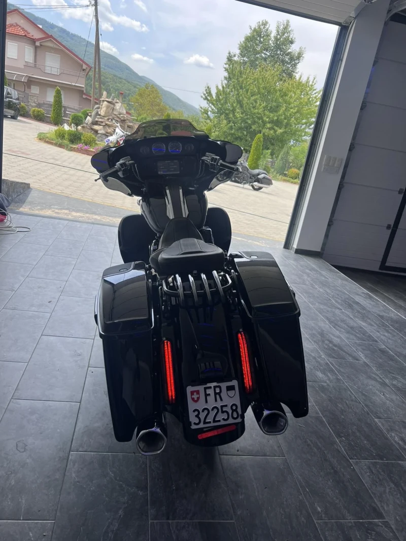 Harley-Davidson CVO, снимка 9 - Мотоциклети и мототехника - 52190936