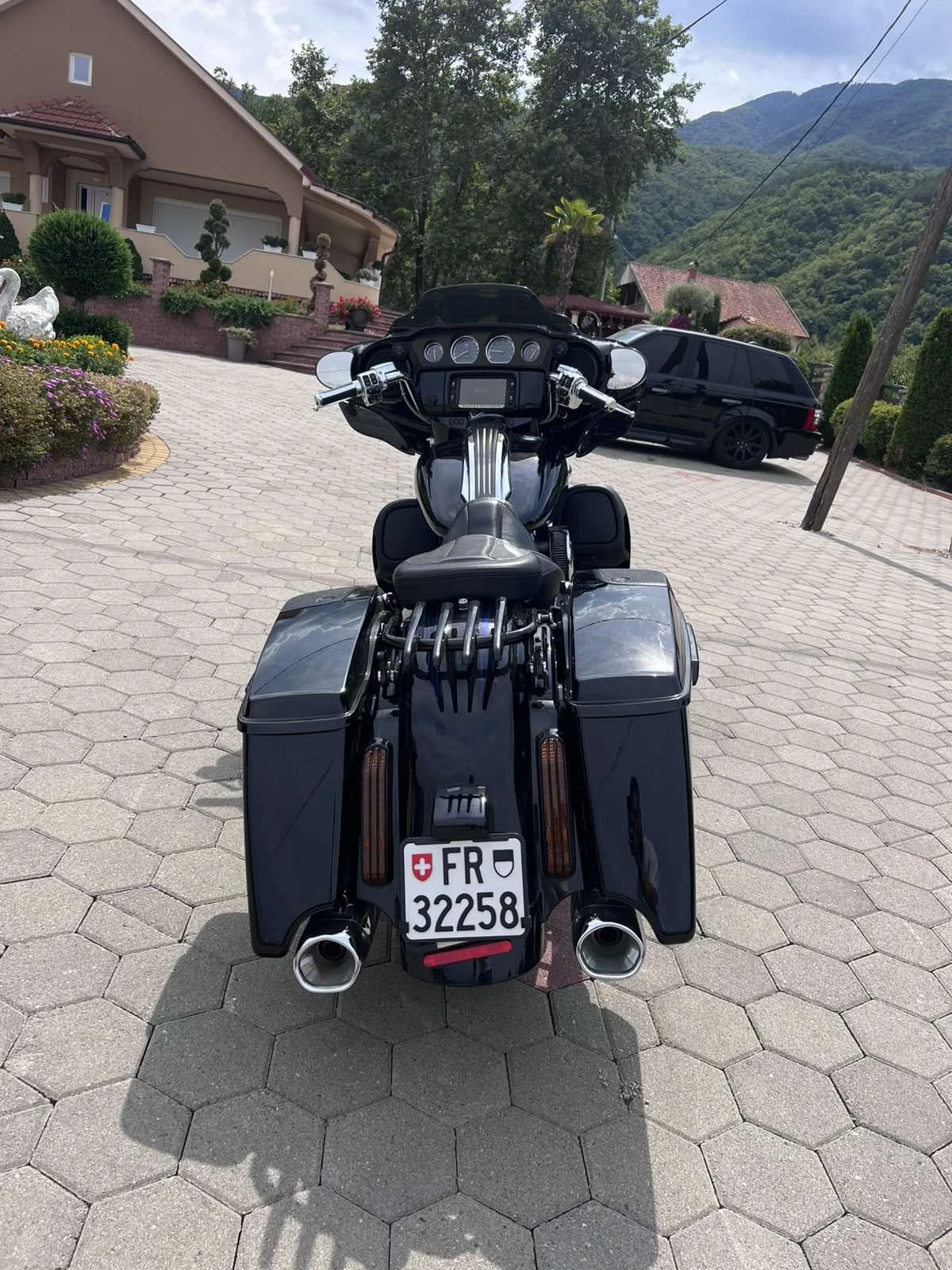 Harley-Davidson CVO  - изображение 7
