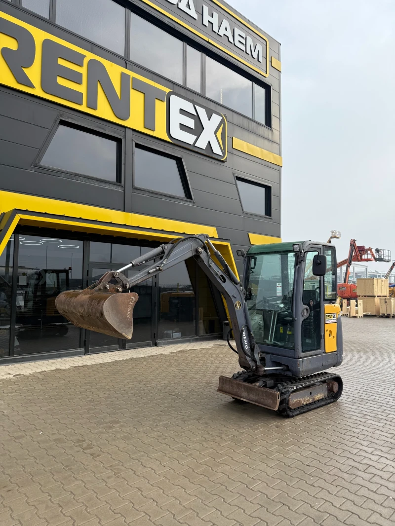 Багер Volvo EC15C, снимка 2 - Индустриална техника - 49985359