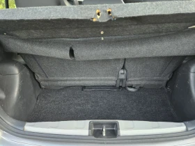 Toyota Yaris 1.3vvti-87кс= 154.000км= КЛИМАТИК, снимка 10